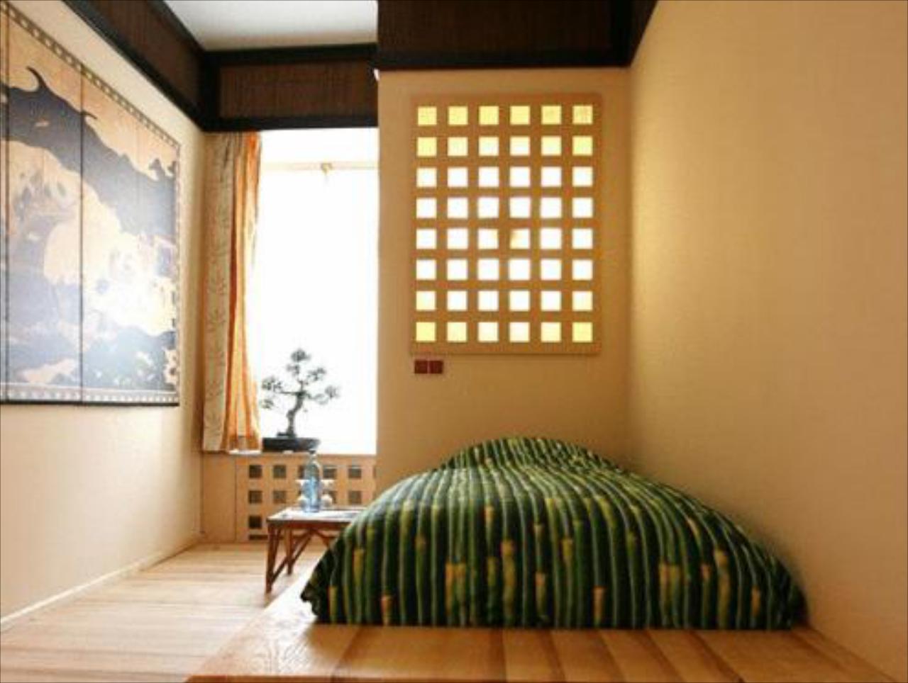 Hip-Hotel