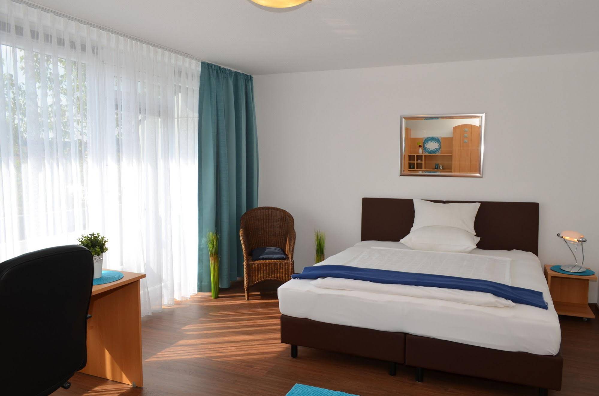Neu Heidelberg Guesthouse & Apartments