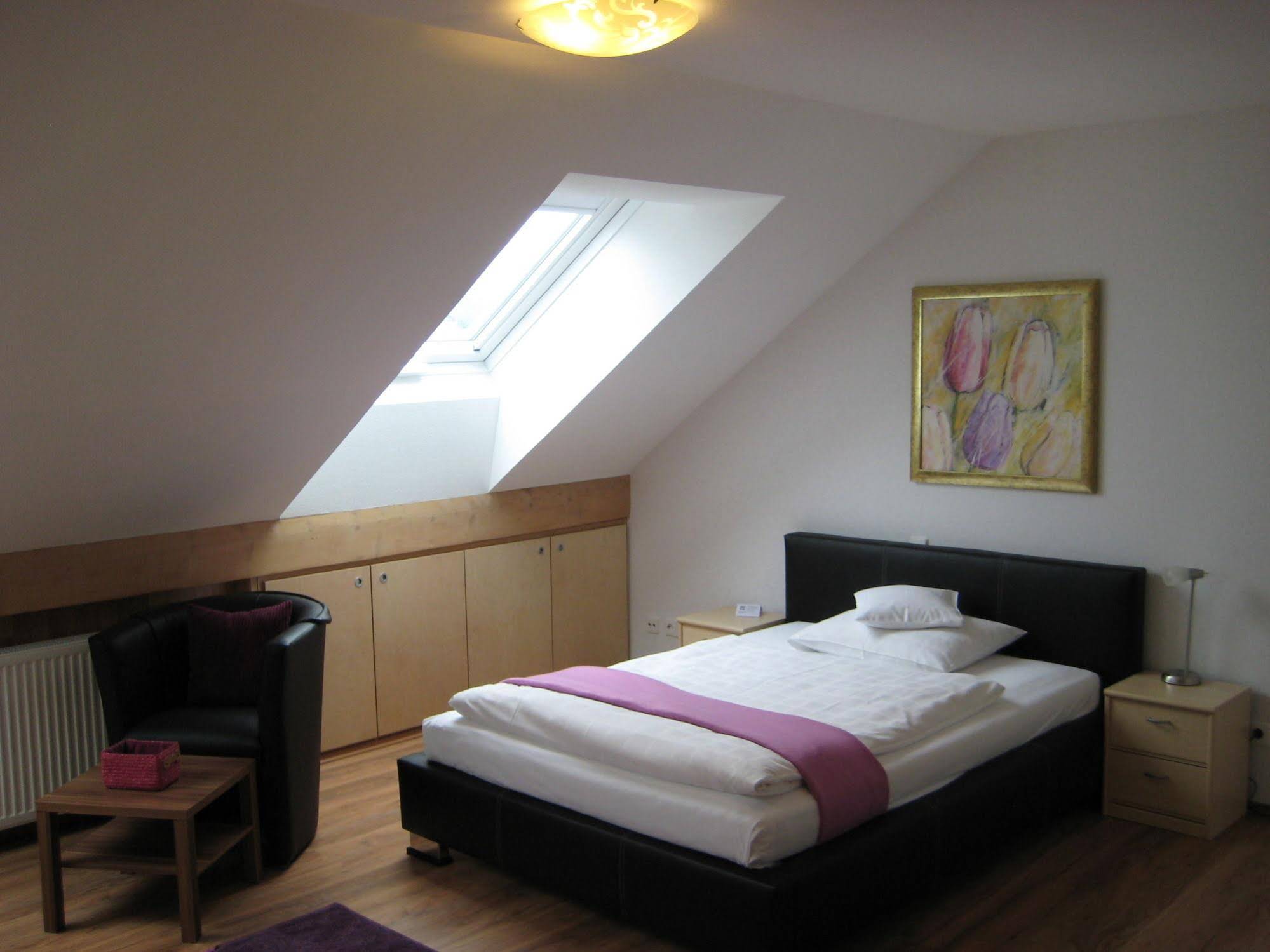 Neu Heidelberg Guesthouse & Apartments