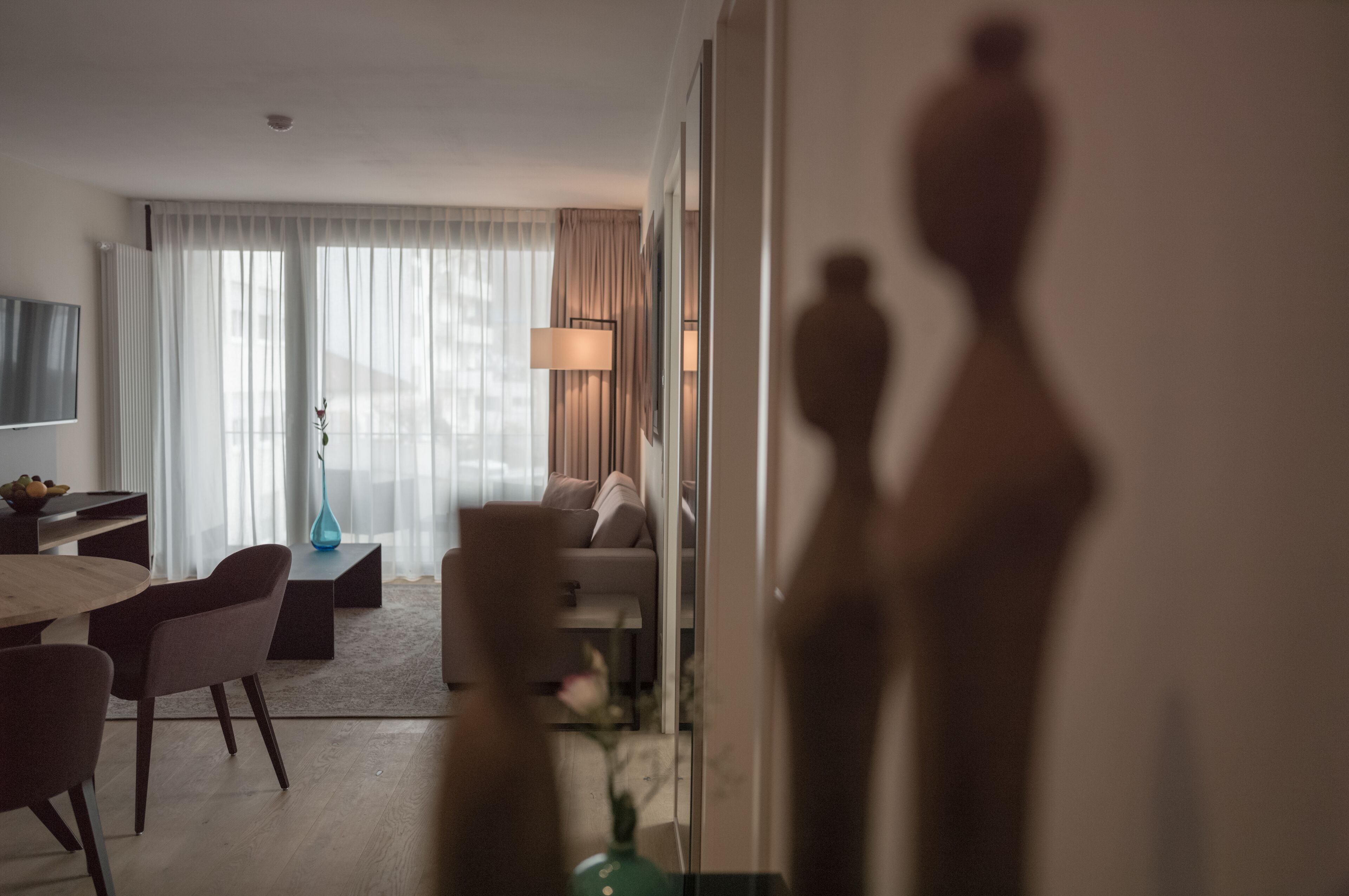 SUYTES Business Studios