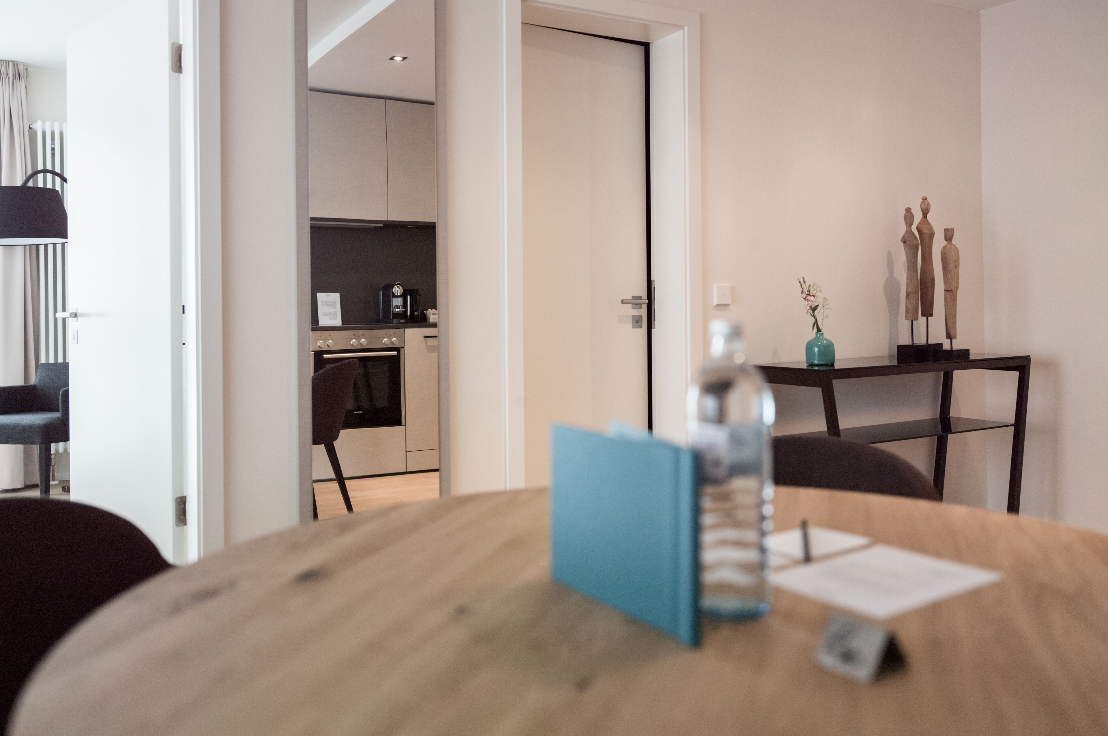 SUYTES Business Studios