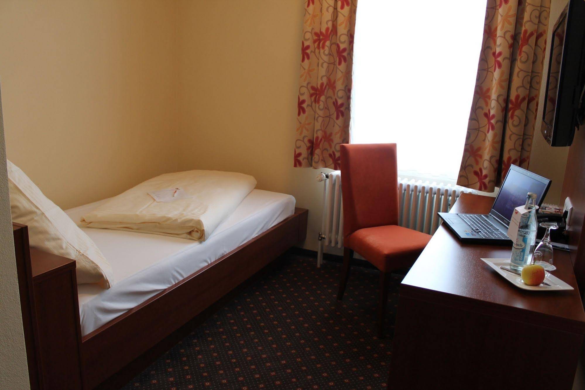 Stadt-gut Hotel Gasthof Goldener Adler