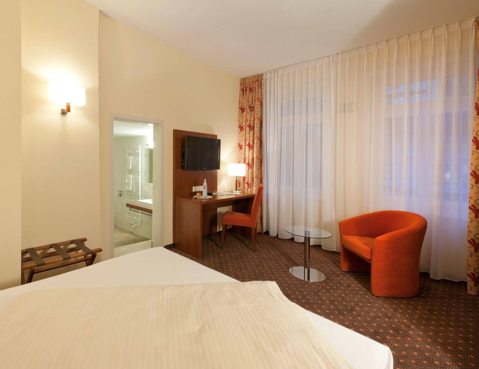 Stadt-gut Hotel Gasthof Goldener Adler