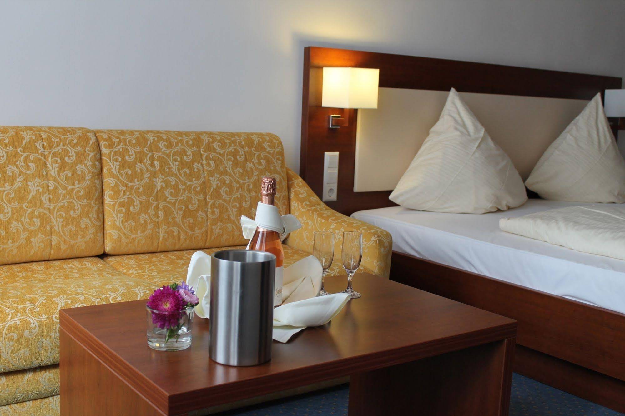 Stadt-gut Hotel Gasthof Goldener Adler