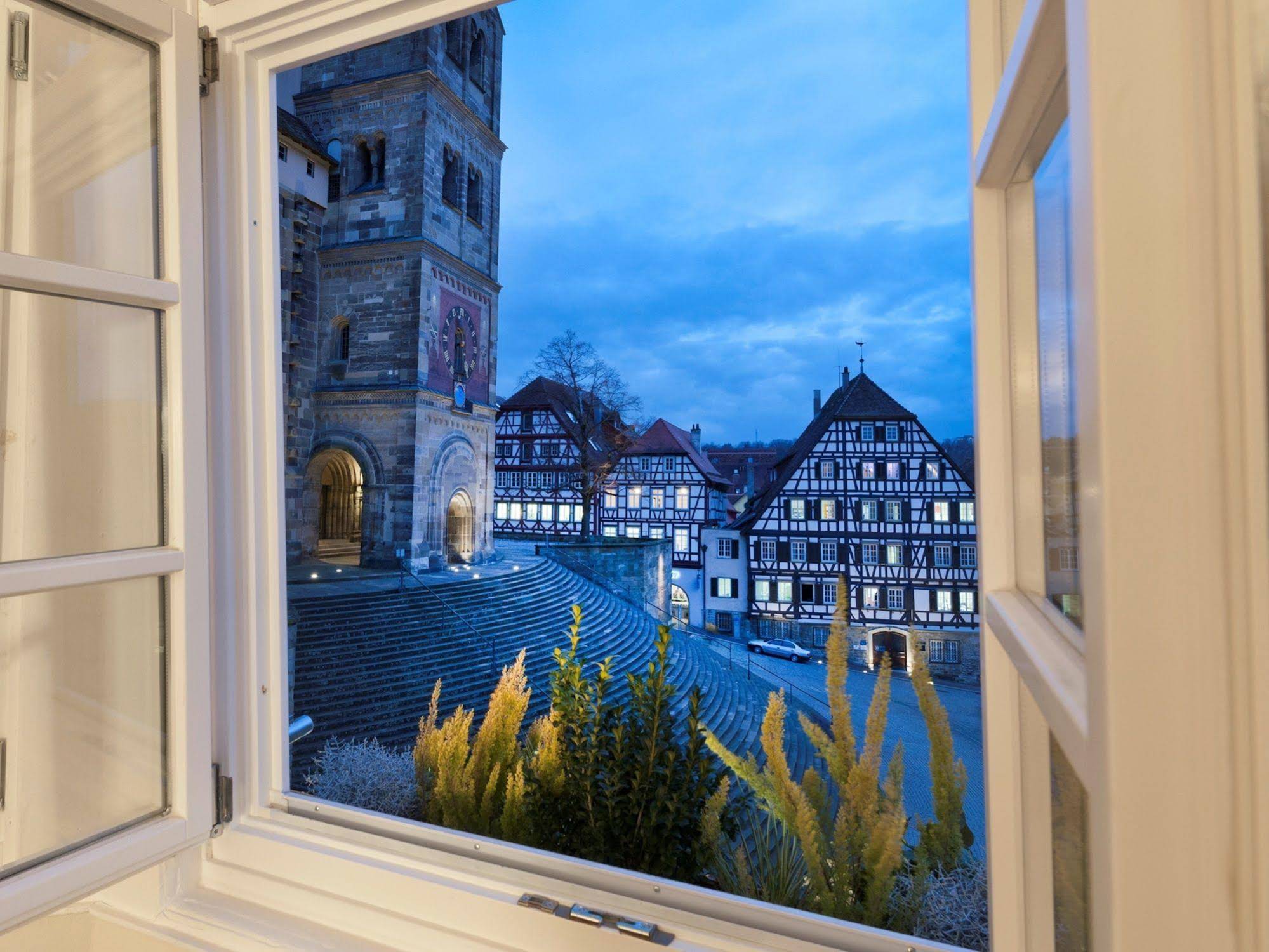 Stadt-gut Hotel Gasthof Goldener Adler