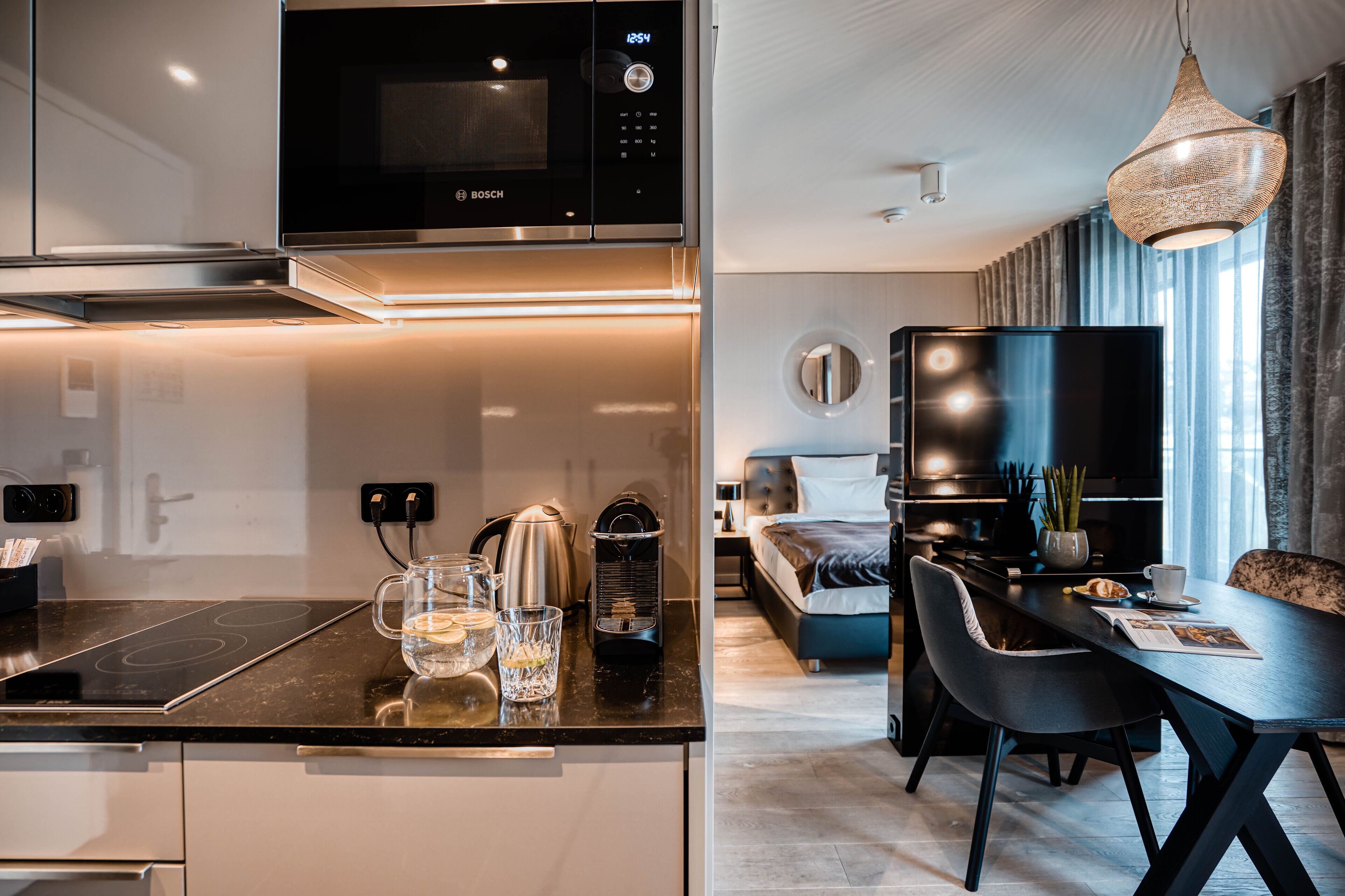 CLOUD N°7 APARTMENTS