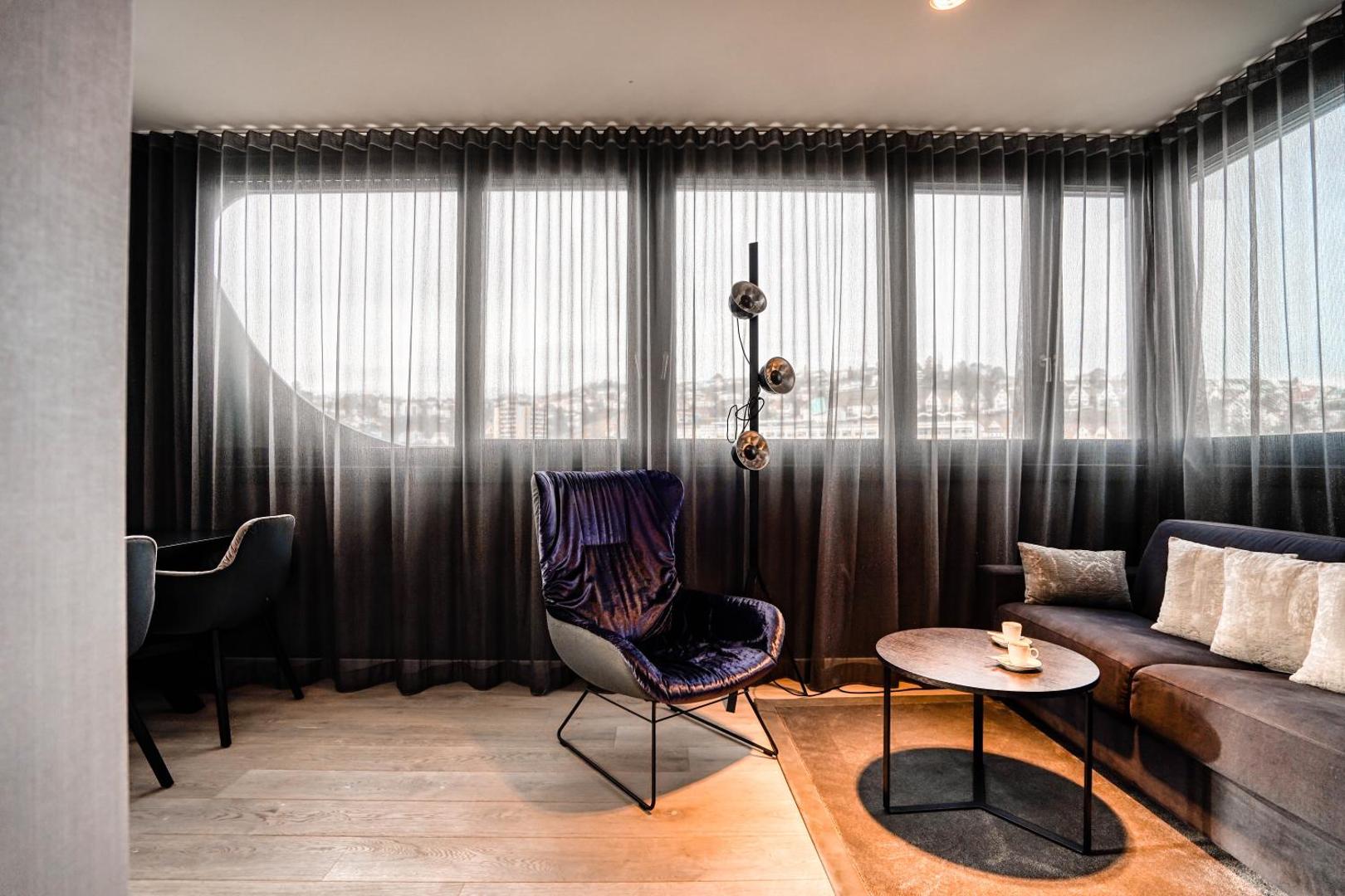 CLOUD N°7 APARTMENTS