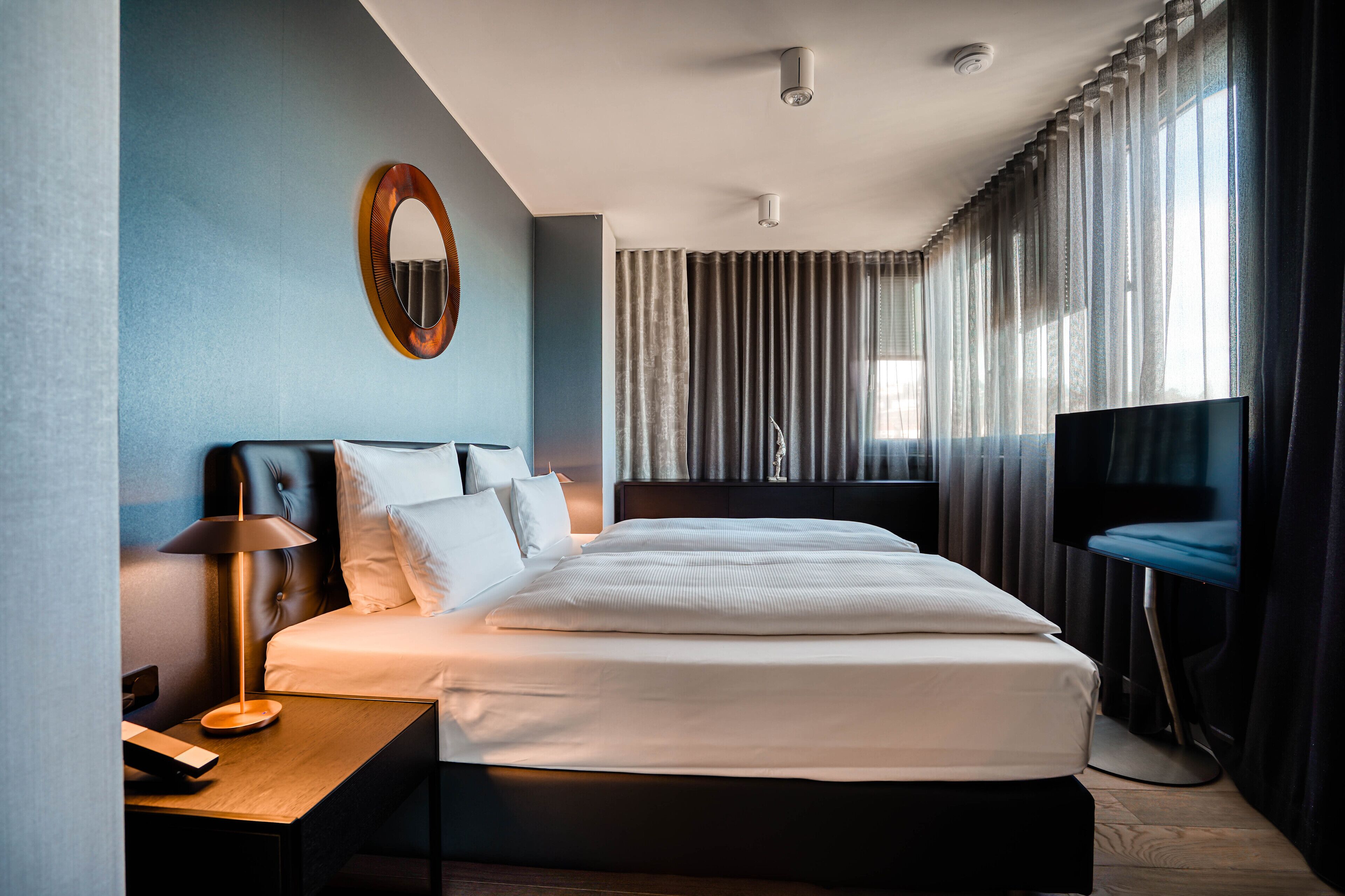 CLOUD N°7 APARTMENTS