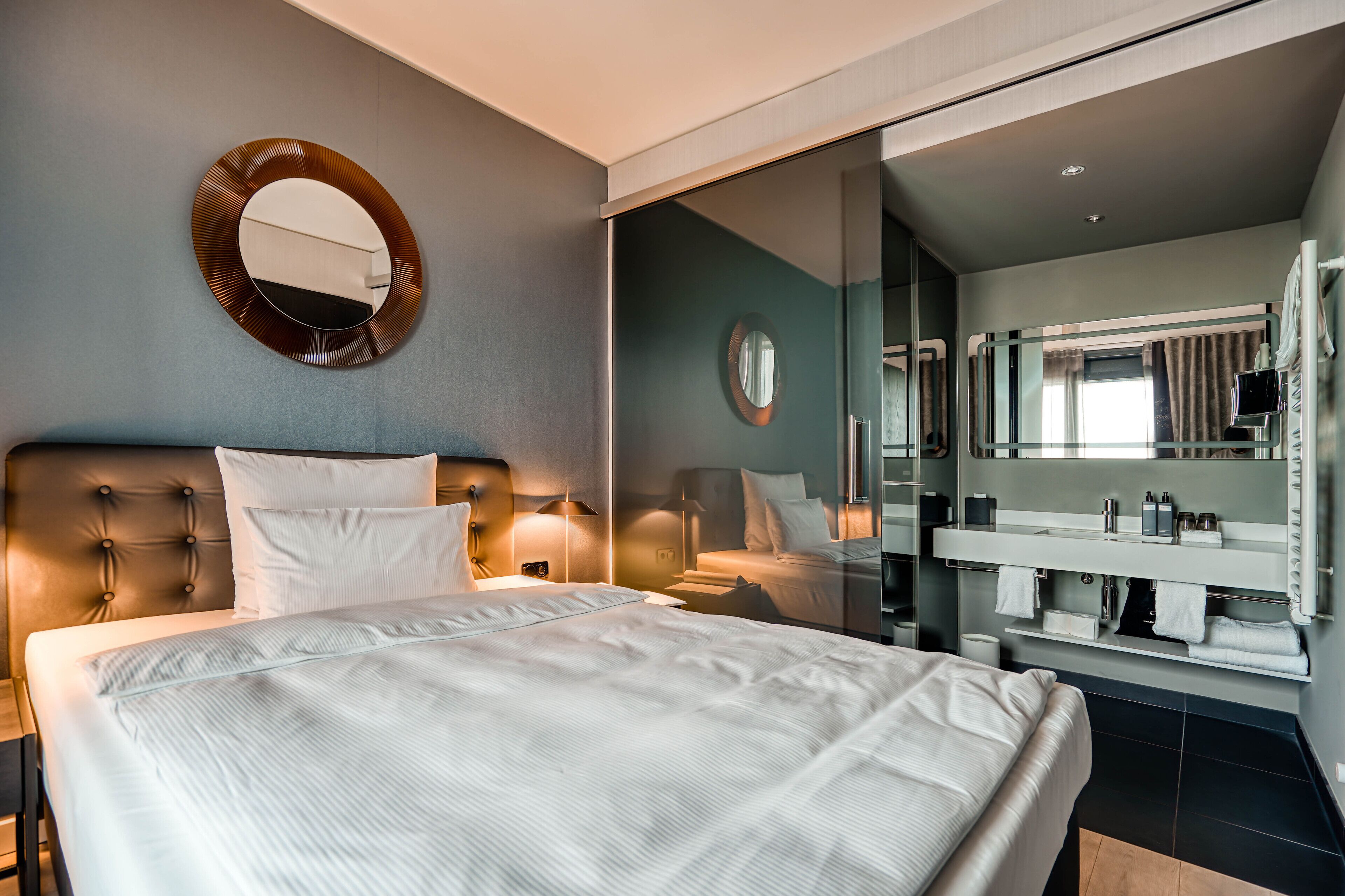 CLOUD N°7 APARTMENTS