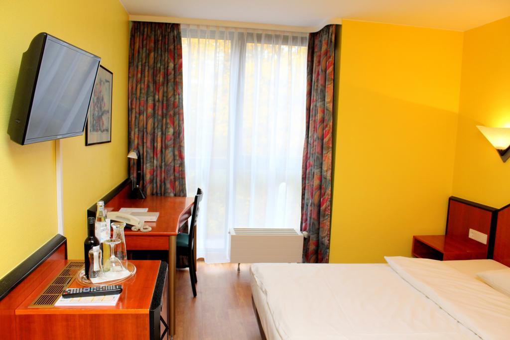 ACHAT Hotel Stuttgart Flughafen / Messe