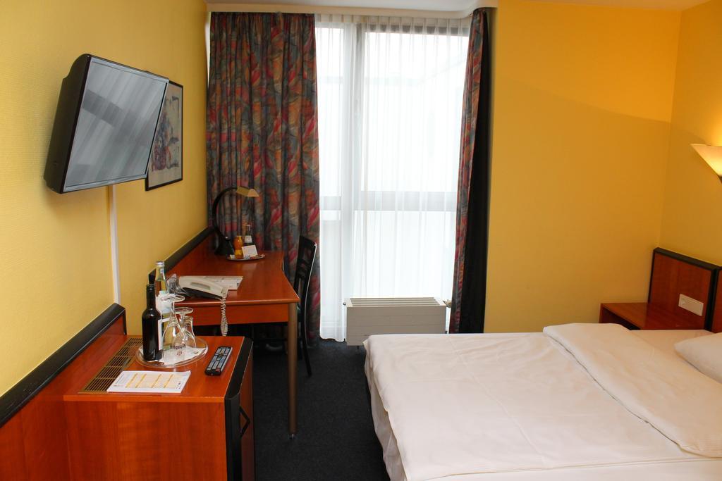 ACHAT Hotel Stuttgart Flughafen / Messe
