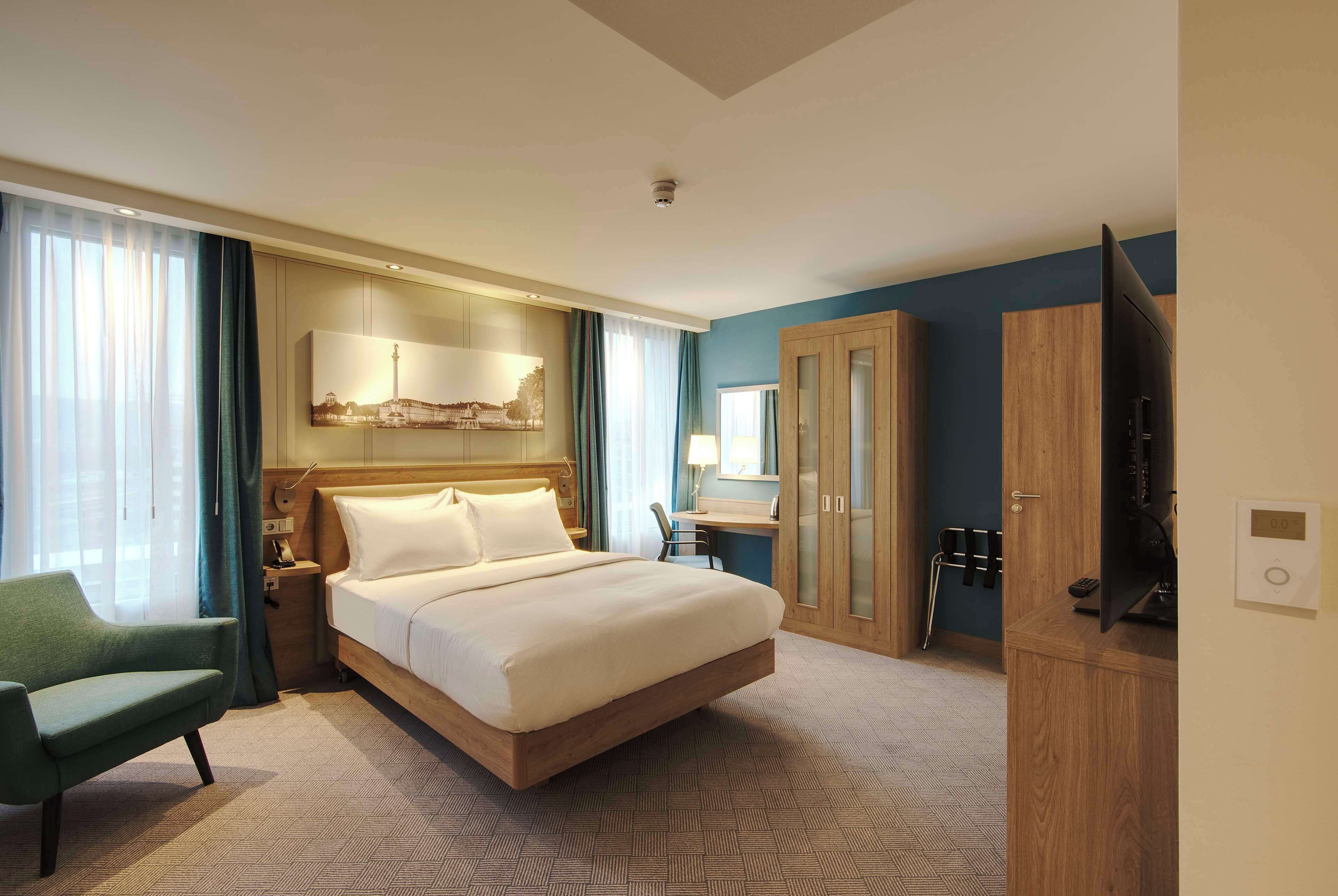 Hampton by Hilton Stuttgart City Centre