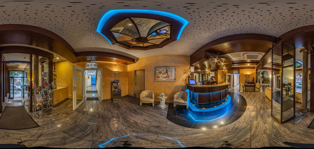 Hotel Astro
