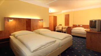 Hotel Astro