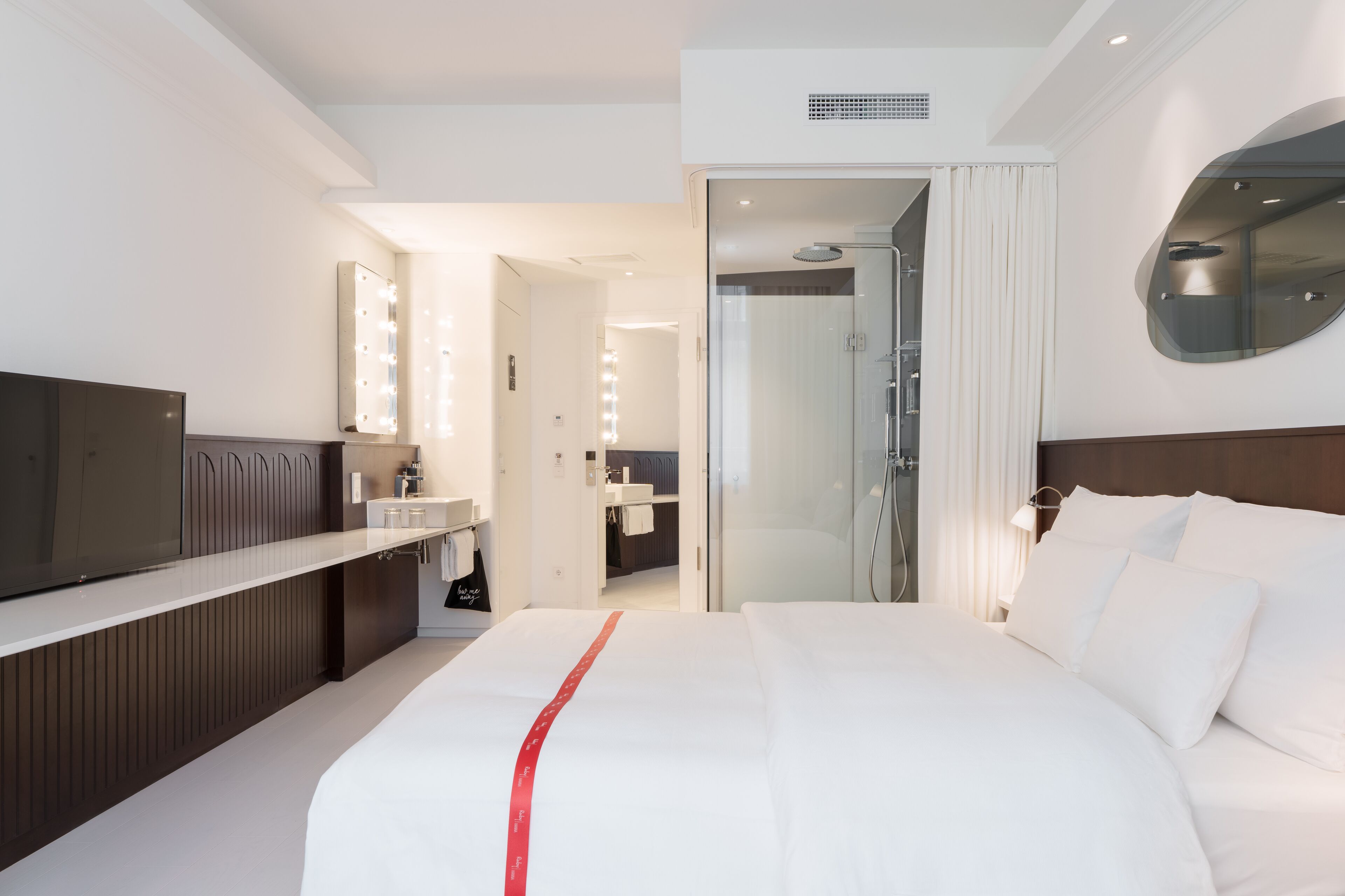 Ruby Hanna Hotel