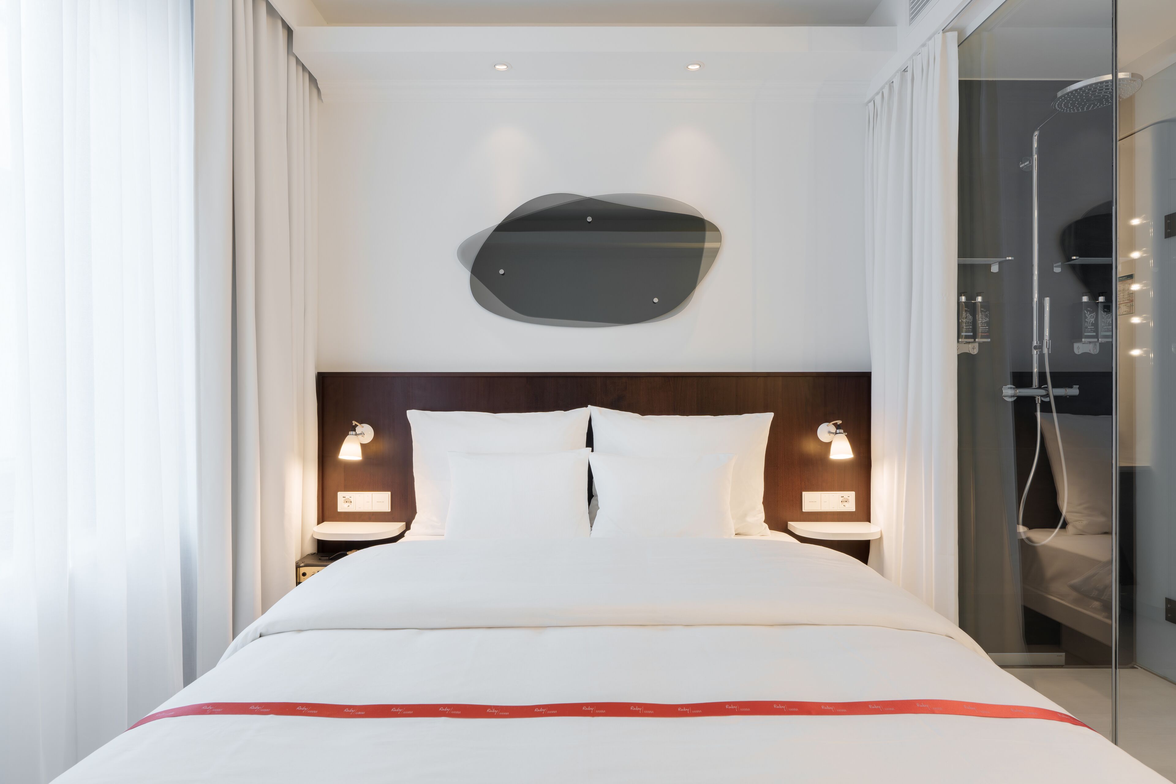 Ruby Hanna Hotel