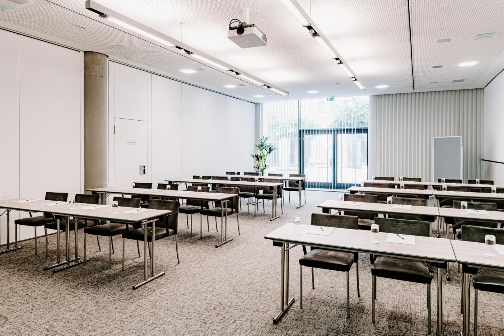 Vienna House Easy by Wyndham Stuttgart