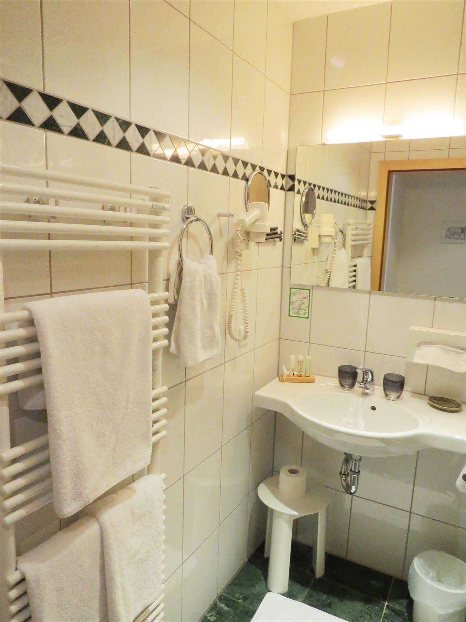 Hotel die LINDE