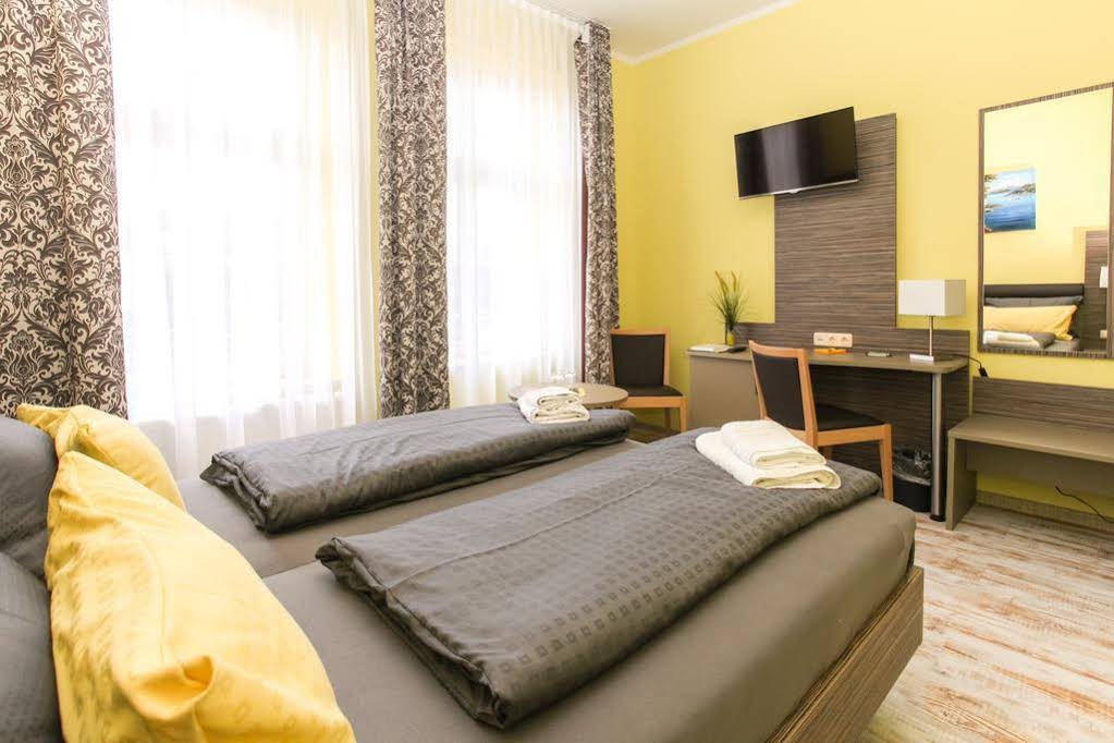 Eshramo Restaurant & Pension