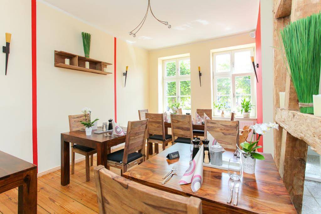 Eshramo Restaurant & Pension