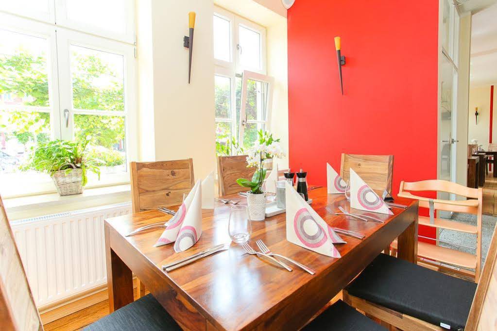 Eshramo Restaurant & Pension