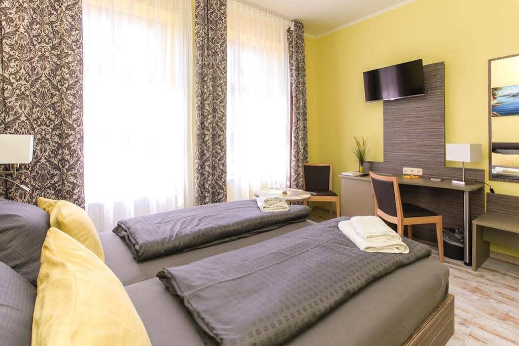 Eshramo Restaurant & Pension