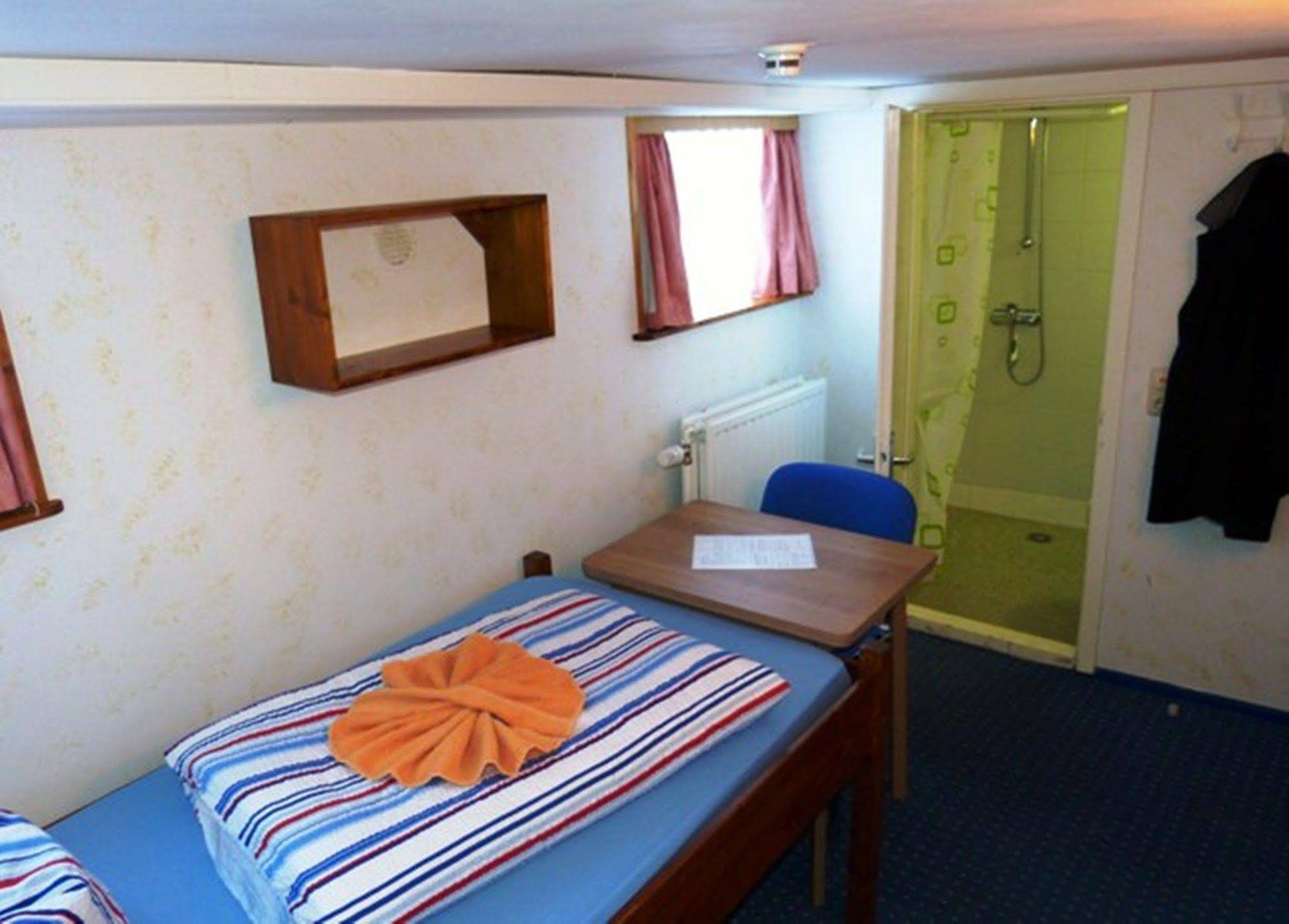 Wohnschiffe Severa 1 & 2