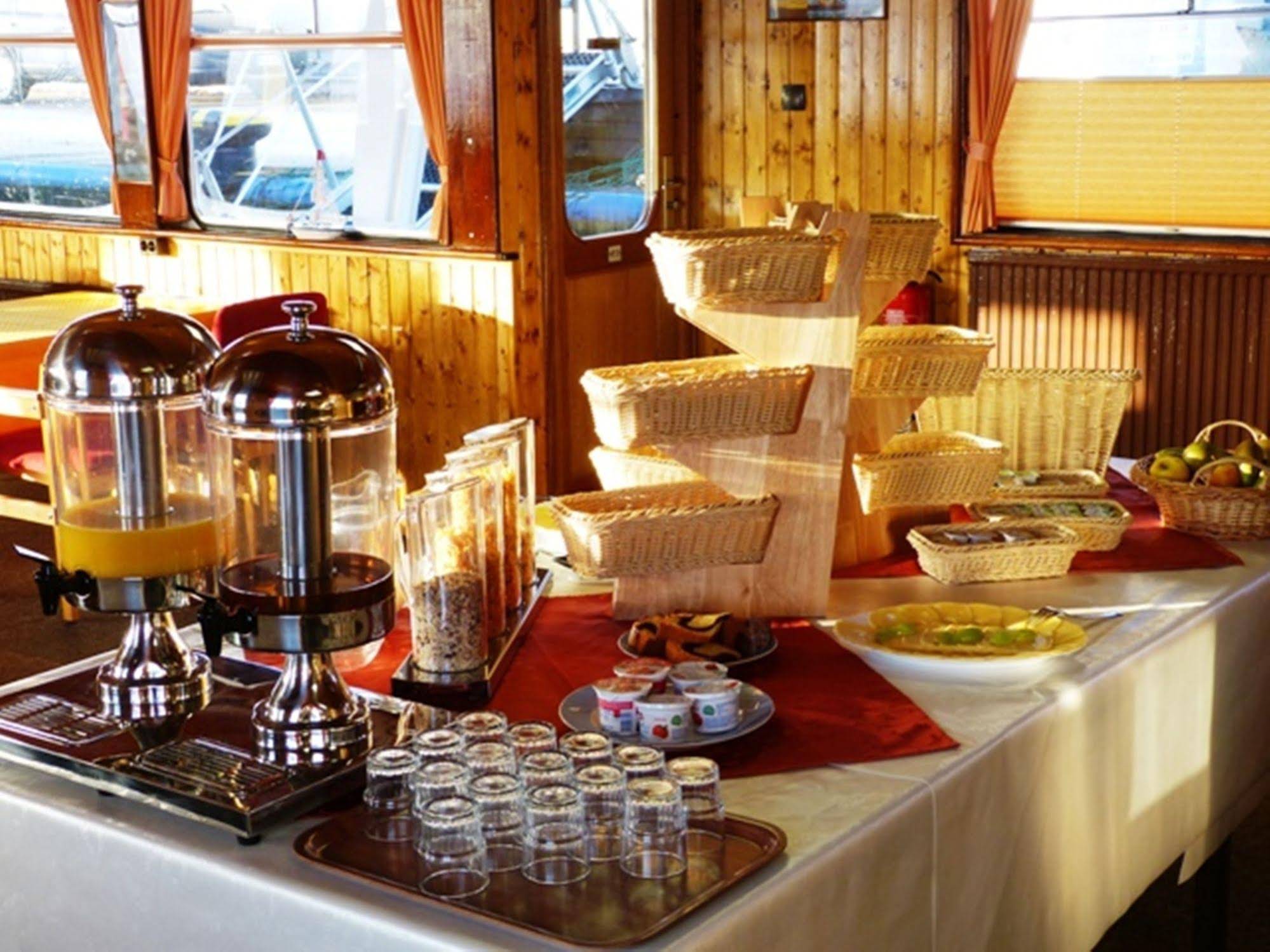 Wohnschiffe Severa 1 & 2