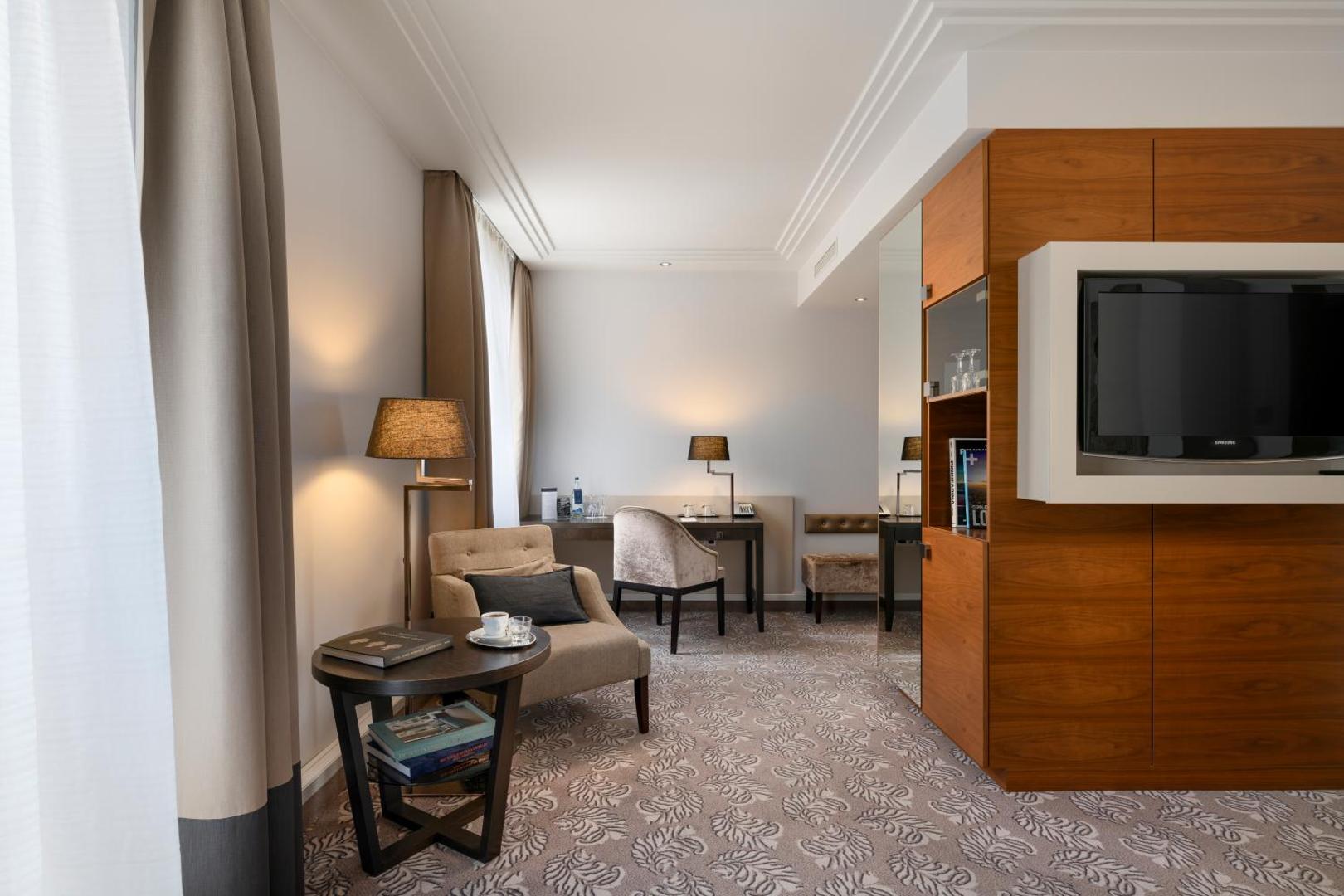 Hotel Maximilian’s