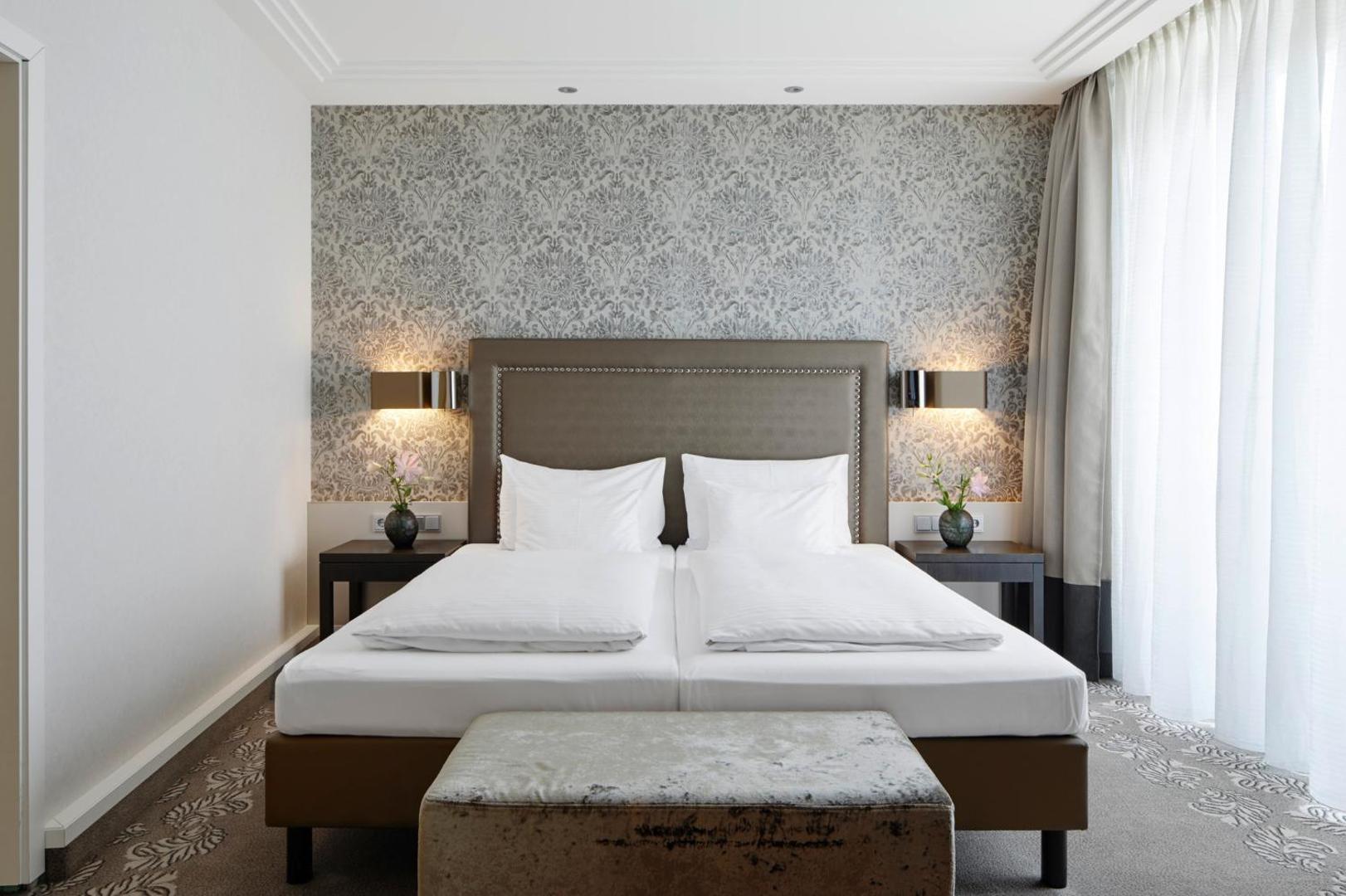 Hotel Maximilian’s