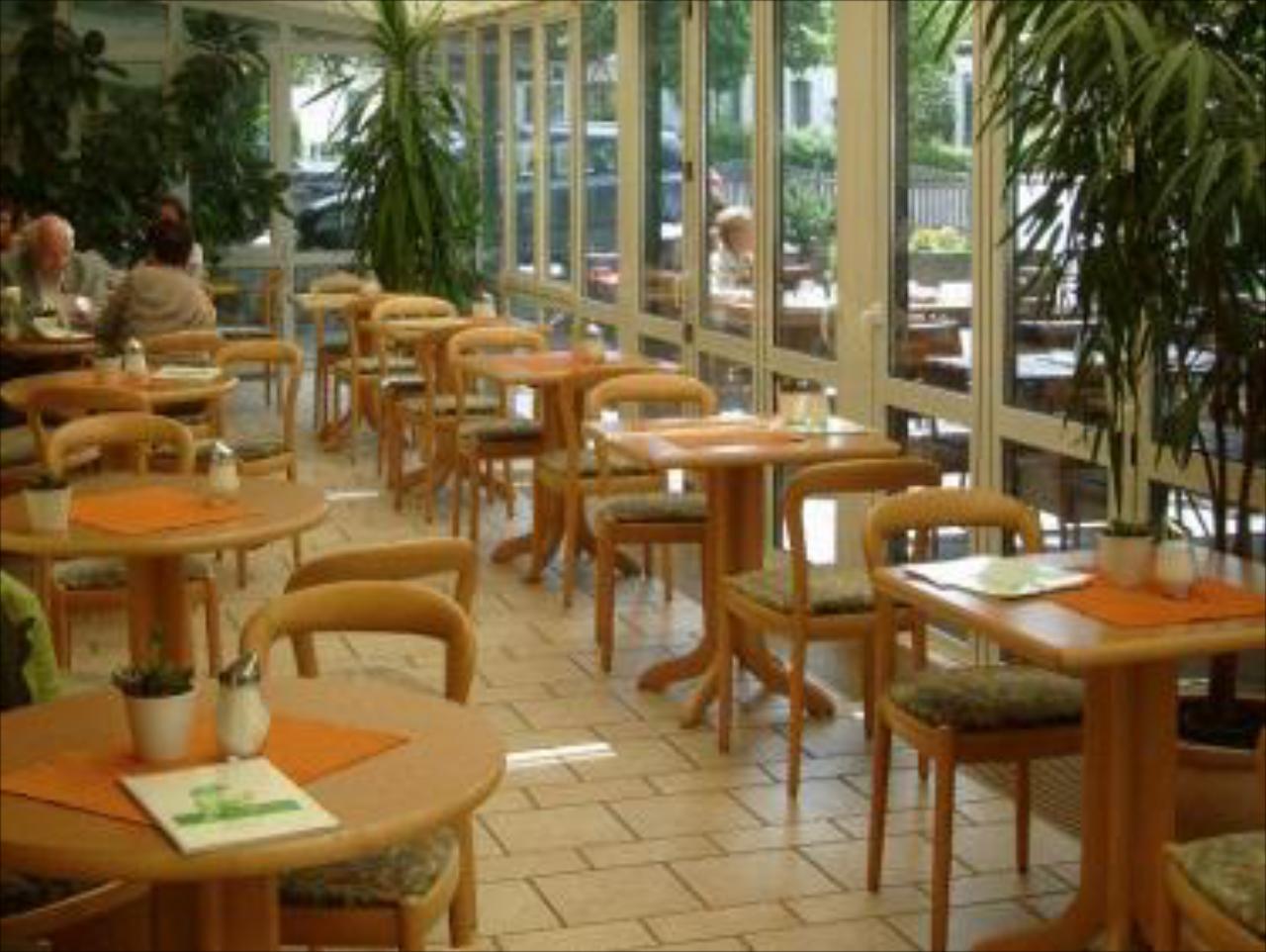 Rössler Cafe