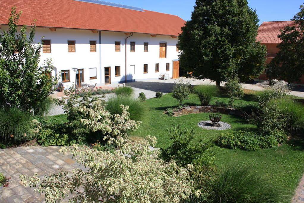 Ferienhof Adambauer