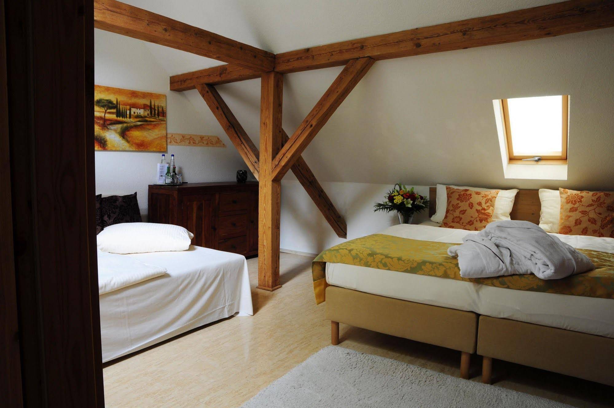 Schlossresidenz Heitzenhofen