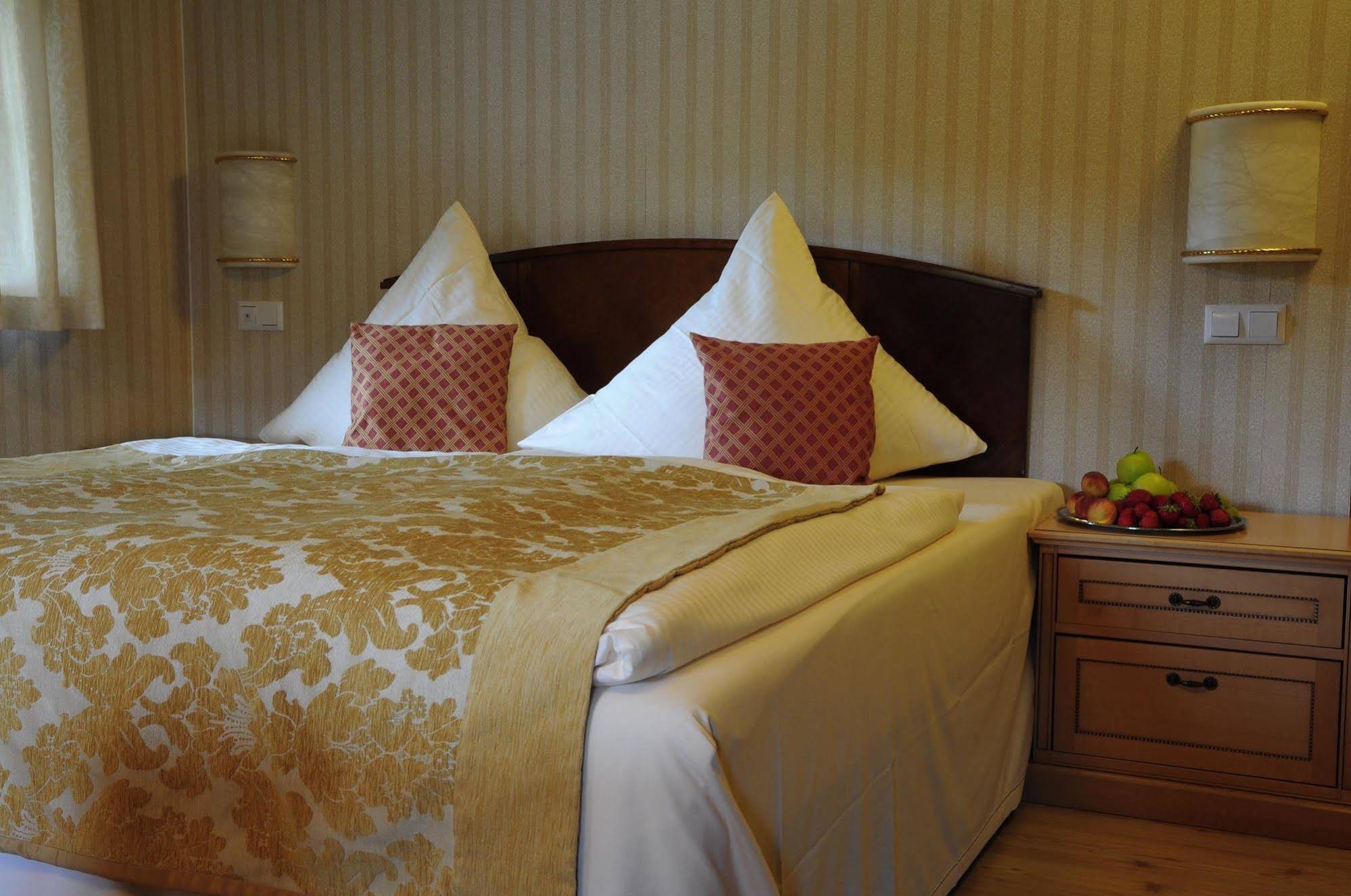 Schlossresidenz Heitzenhofen