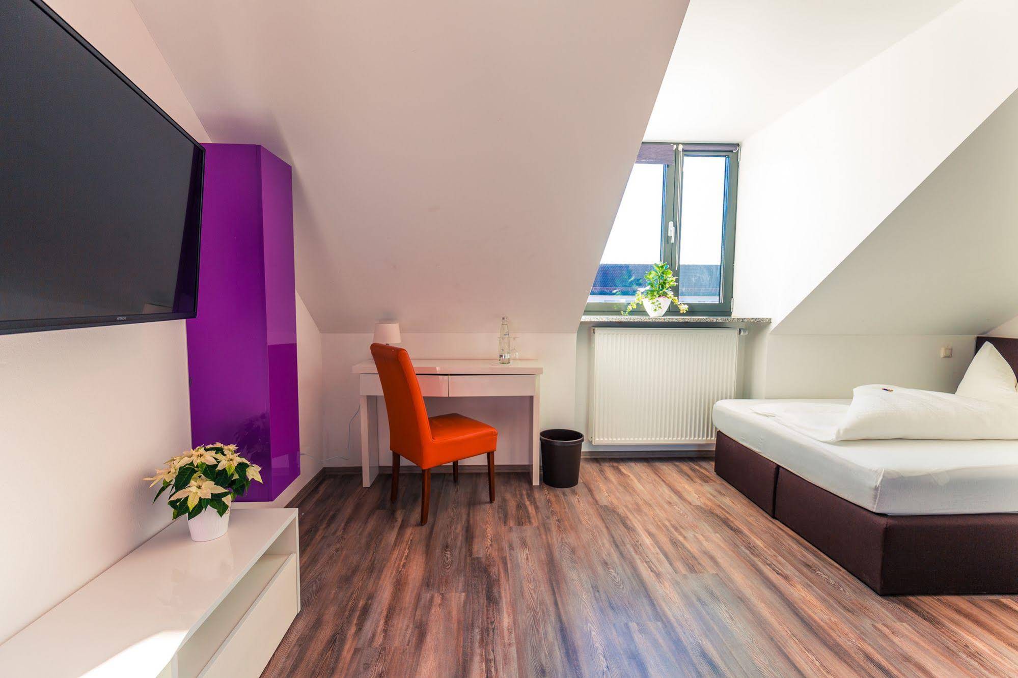 Hotel Arooma