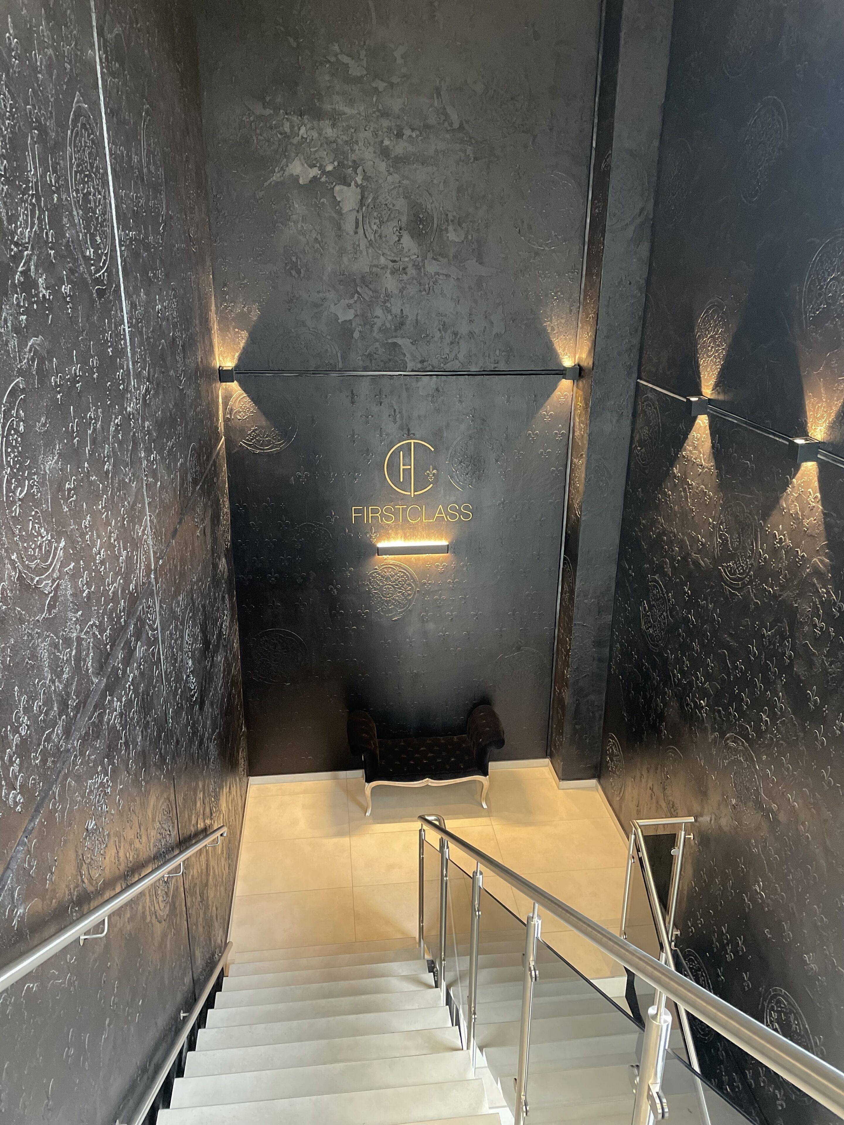 Firstclass Event & Hotel