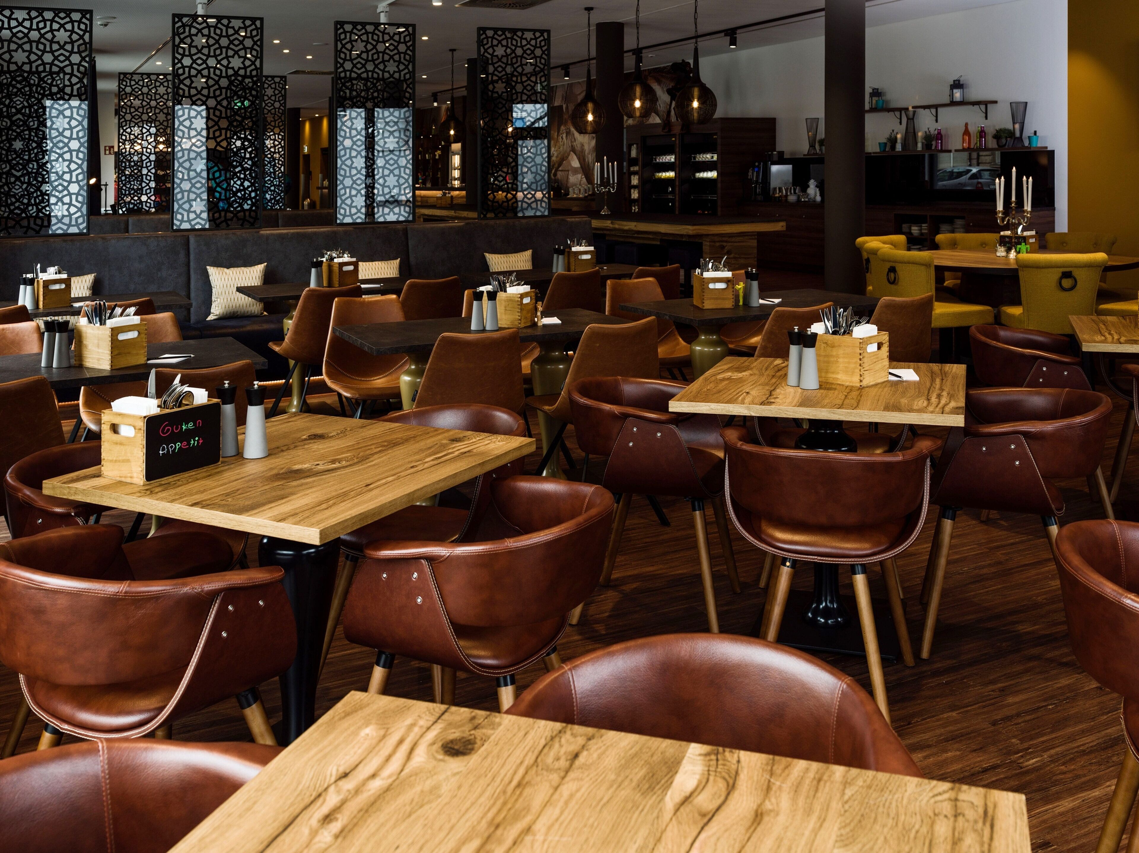 Holiday Inn - the niu, Saddle Fürth