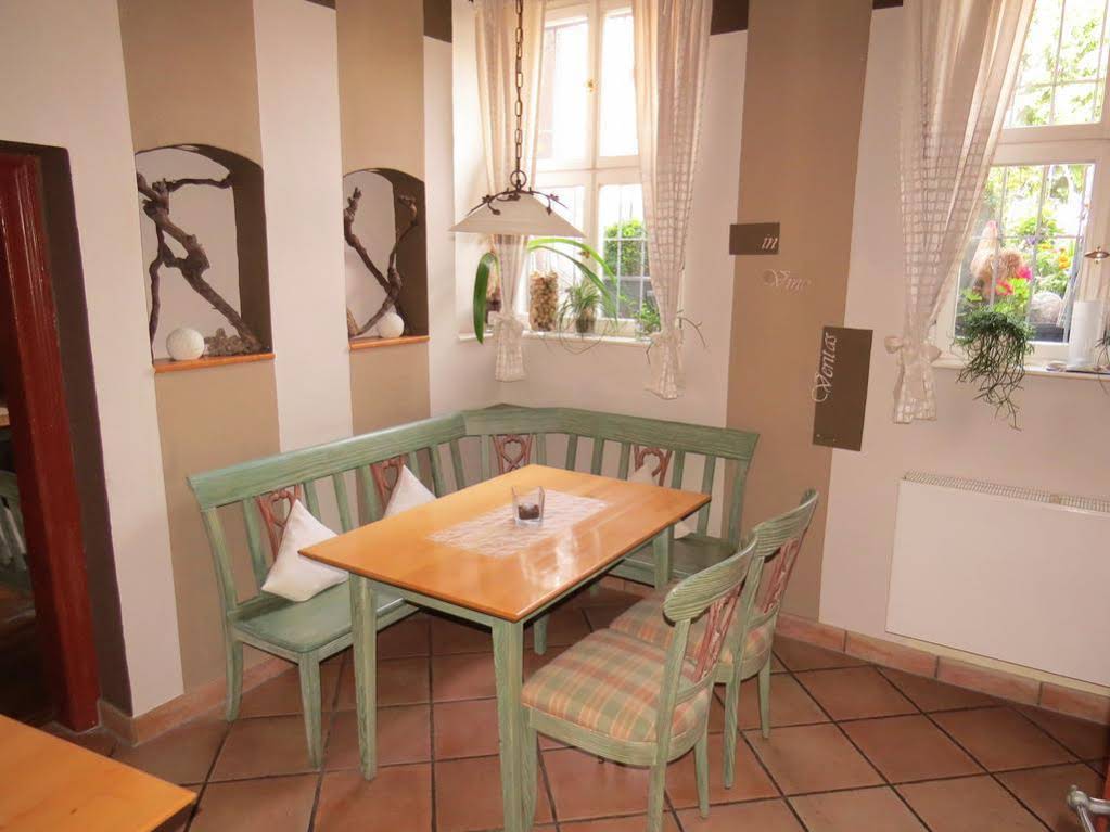 Hotel & Weinstube am Markt