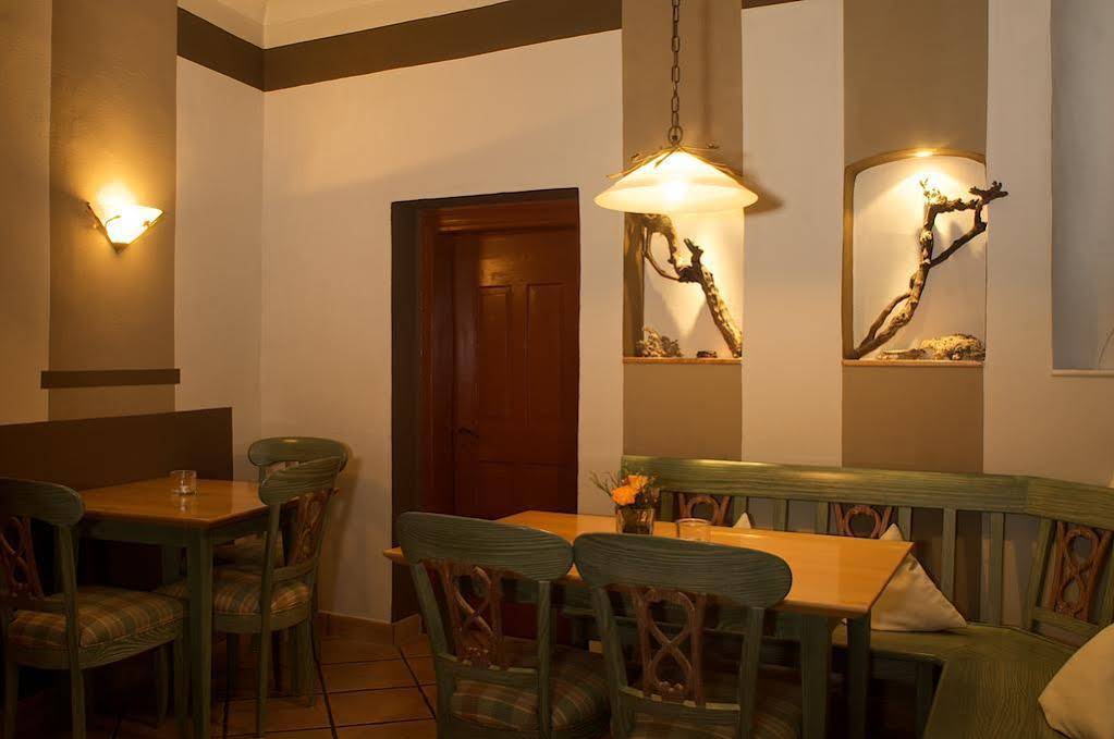 Hotel & Weinstube am Markt
