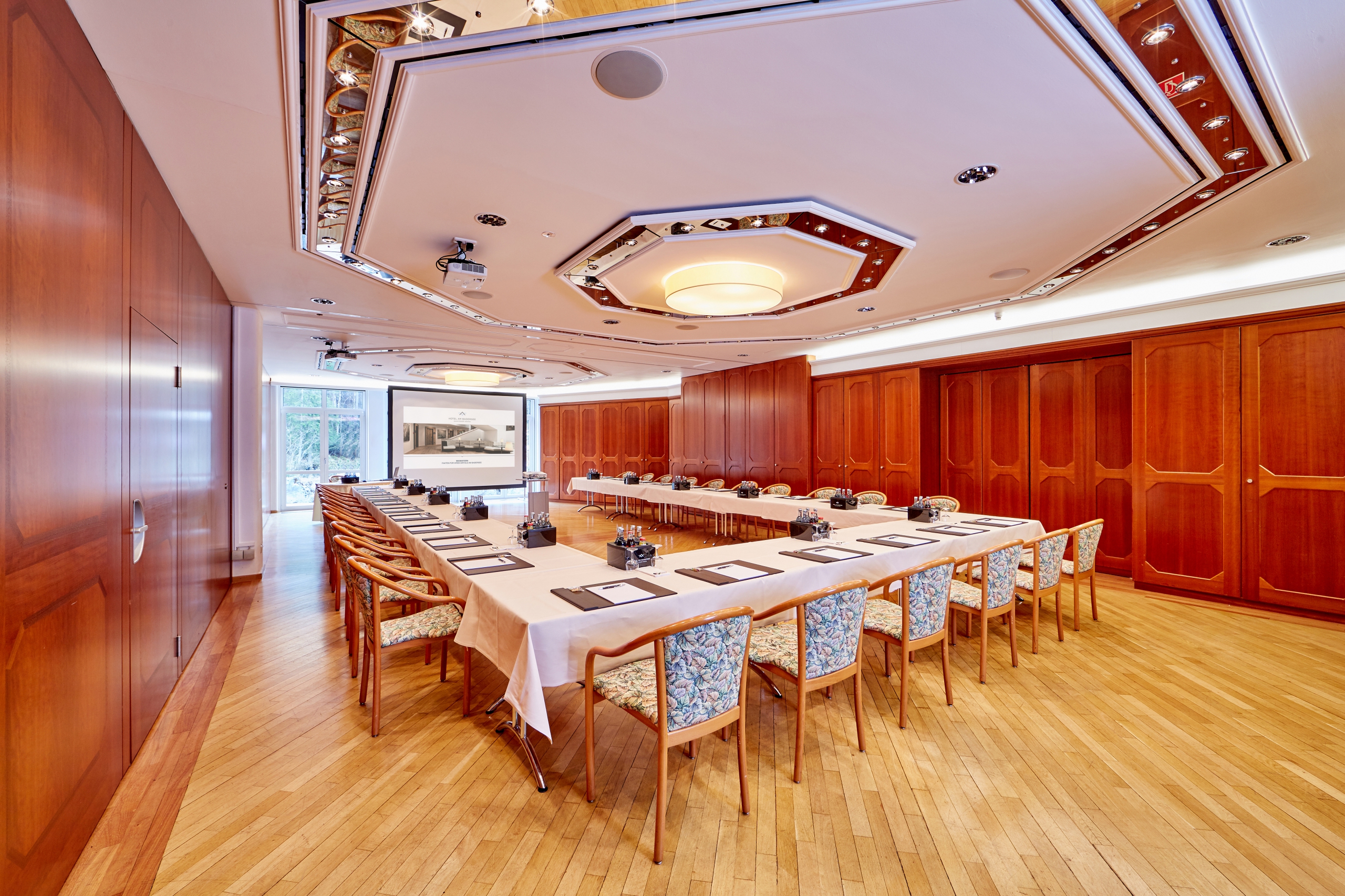 Hotel am Badersee
