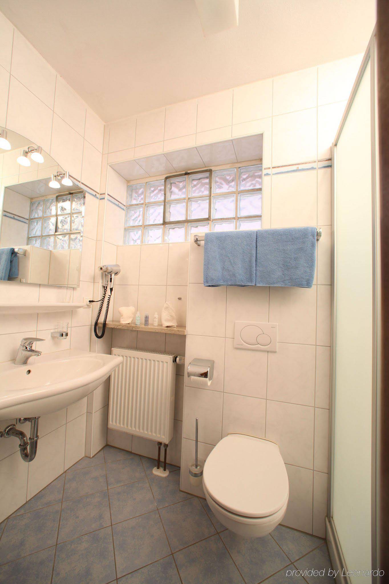 Hotel-Landgasthof Schuster