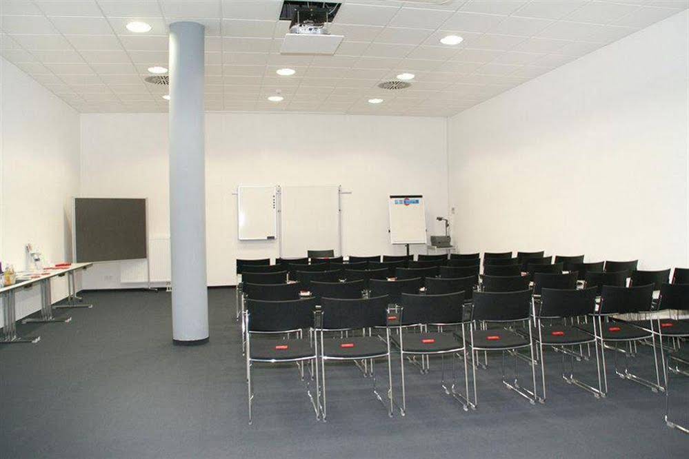 Business-Sporthotel Großwallstadt