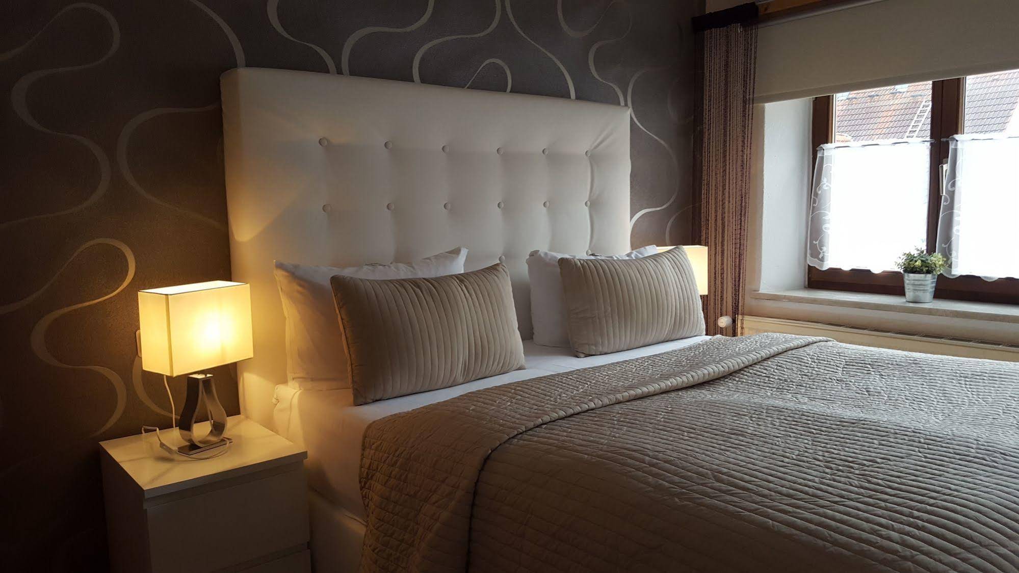 Hallbergerhof Hotel & Hostel