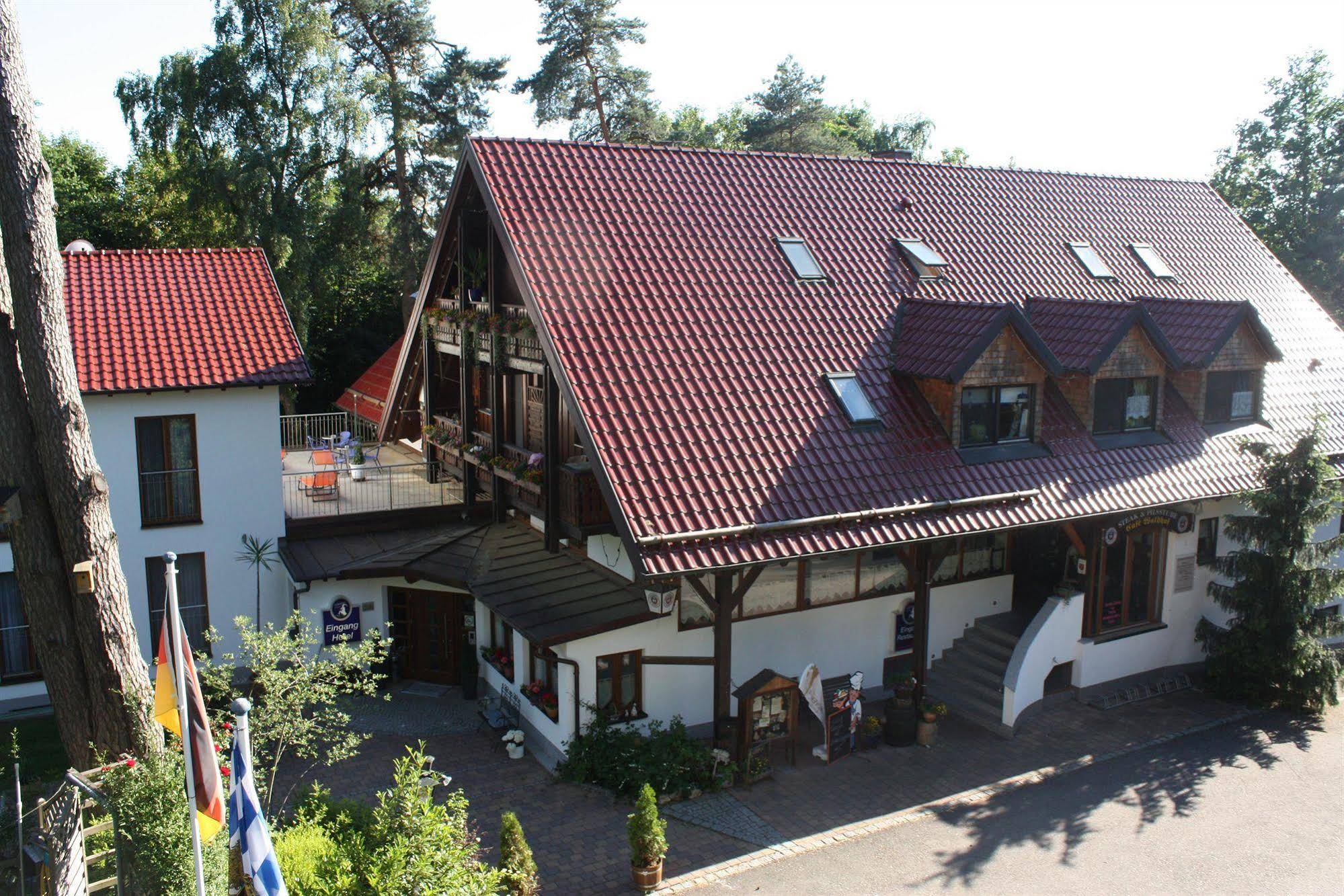 Hotel – Restaurant – Café Waldhof