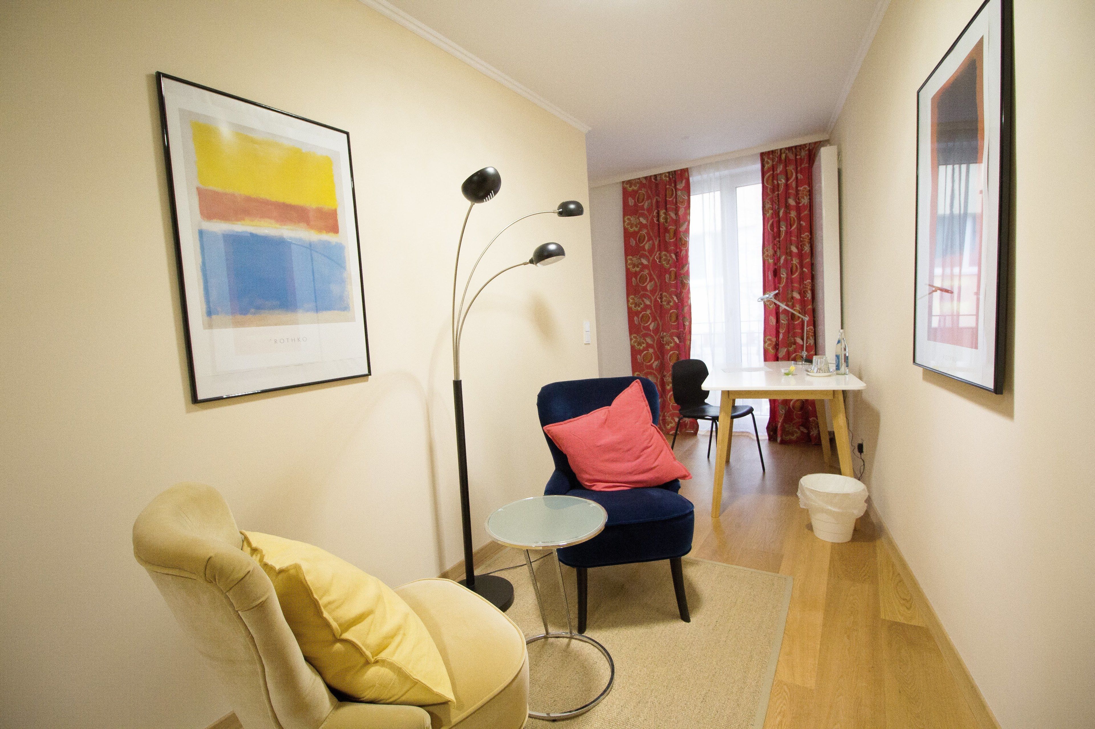 Das Kleine Hotel
