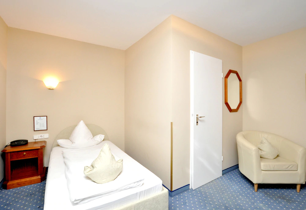 Hotel Altmünchen by Blattl