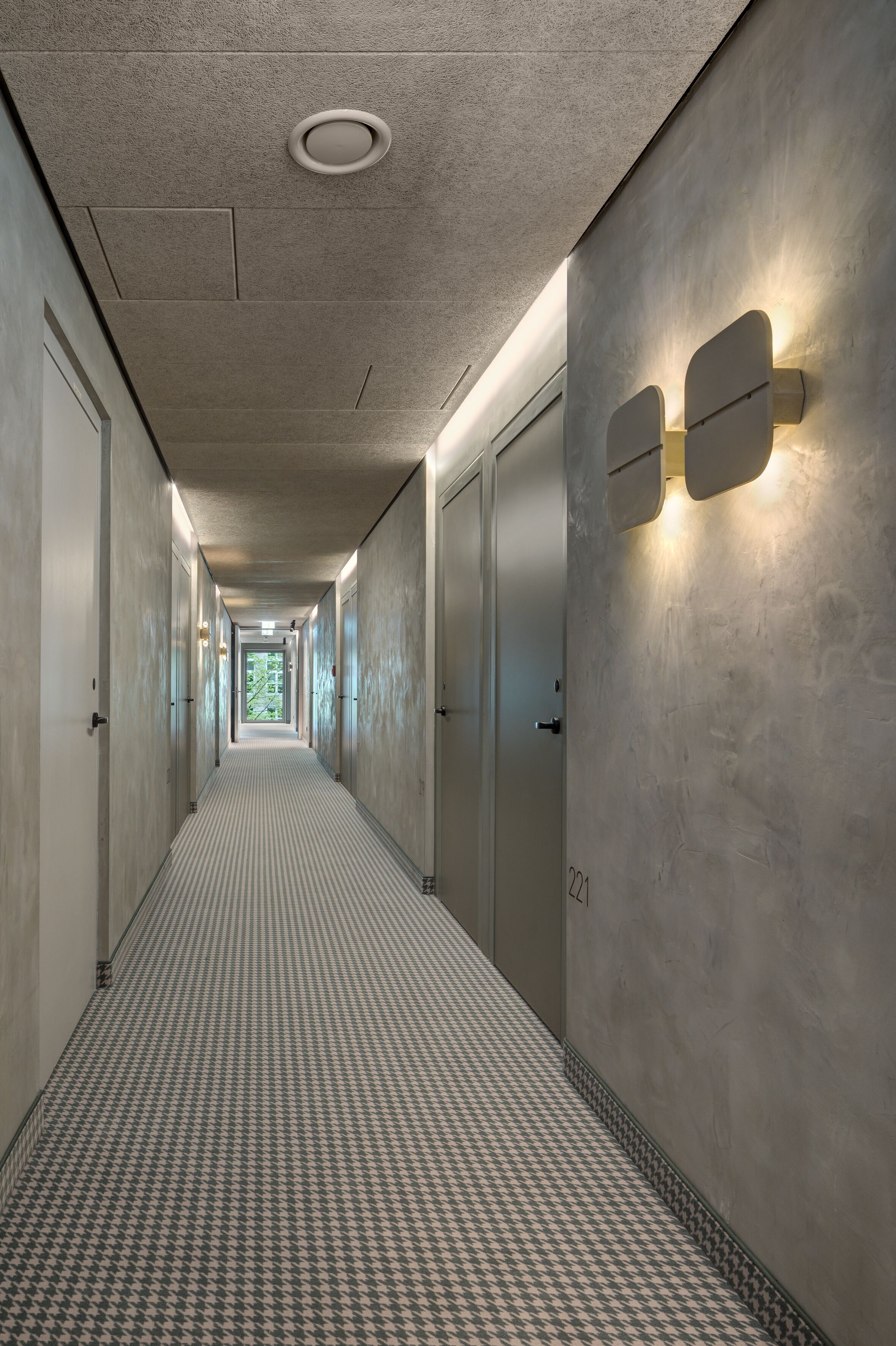 MIANO – Hotel & Bar