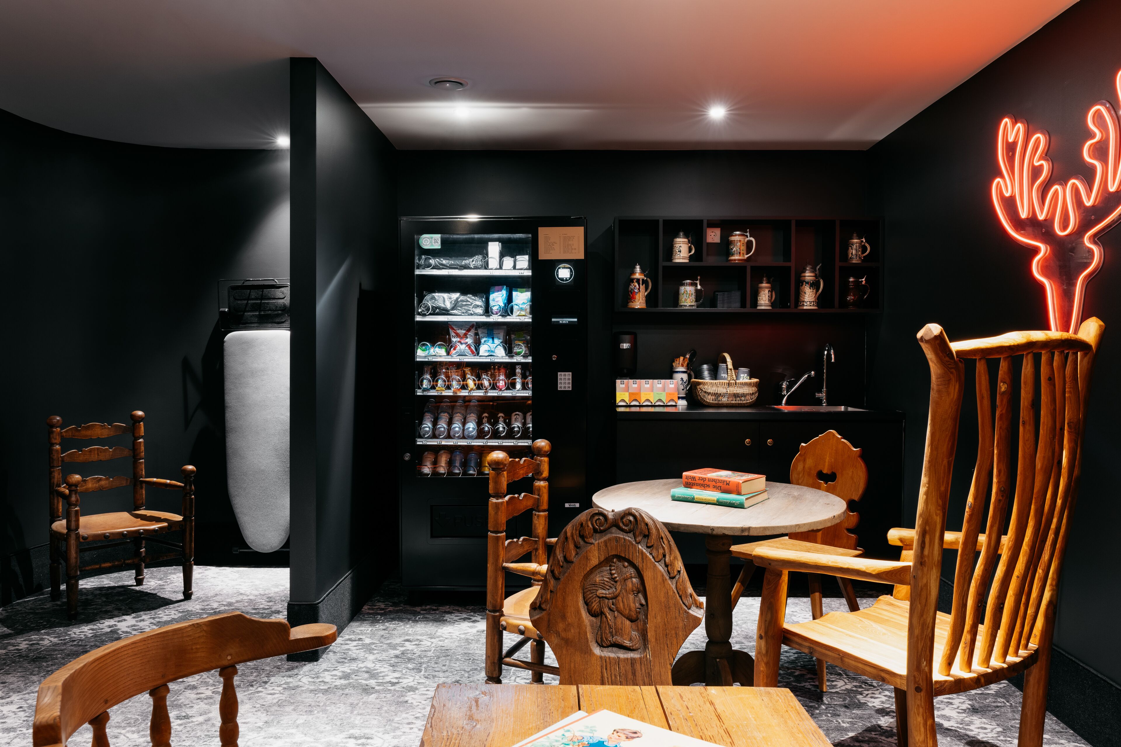 Ruby Rosi Hotel