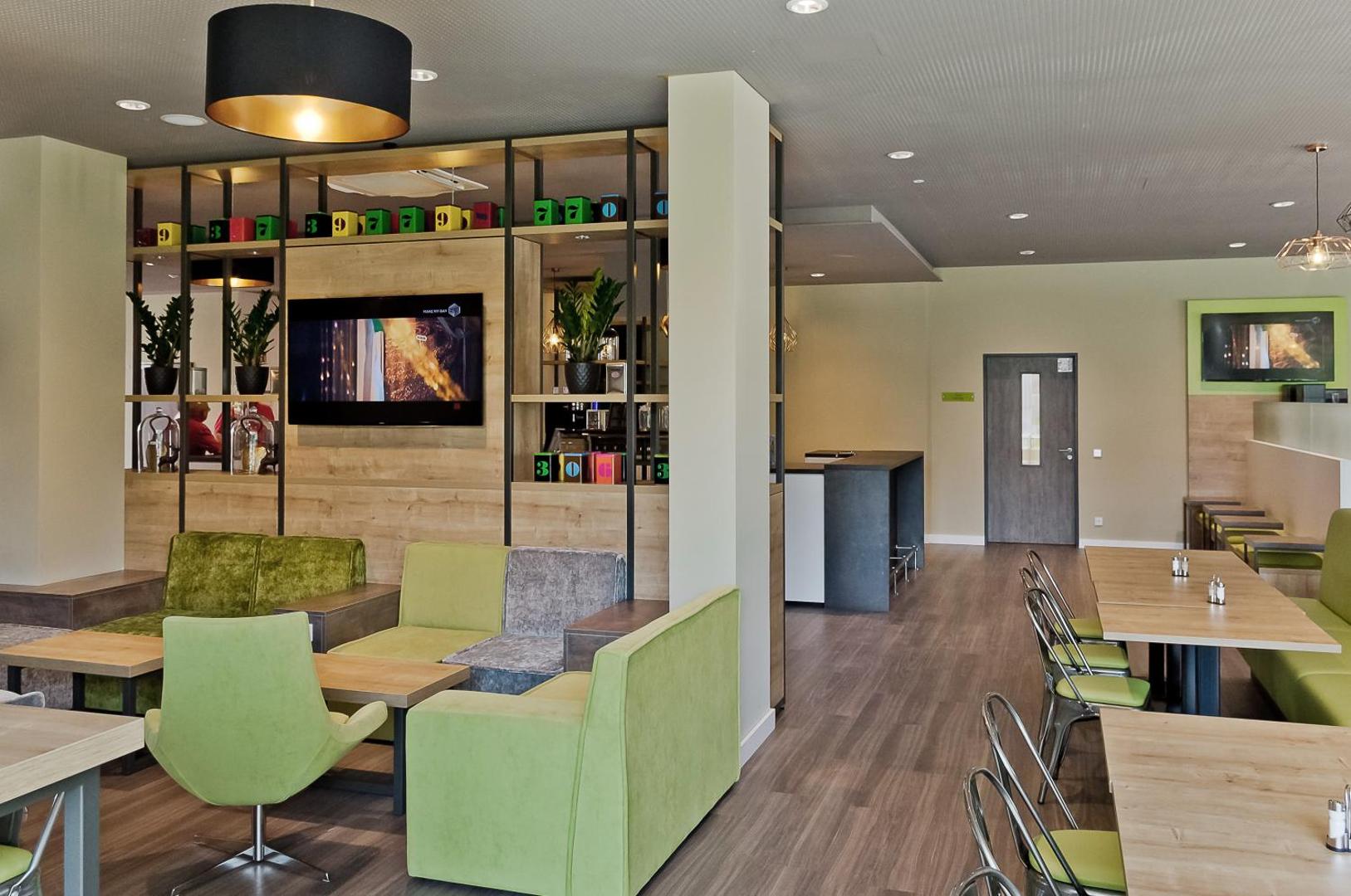 Super 8 by Wyndham Munich City North