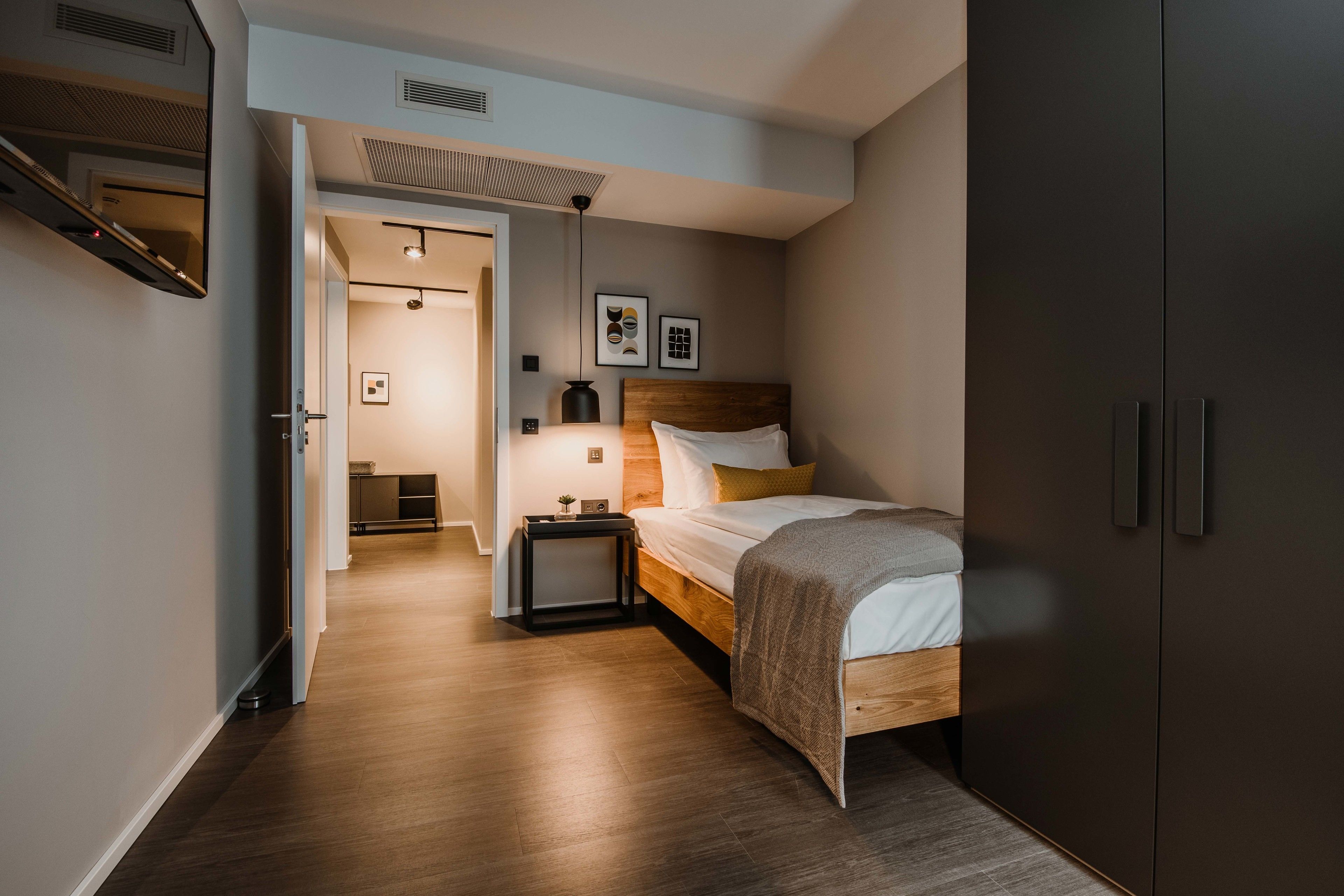 Timehouse Service Apartment